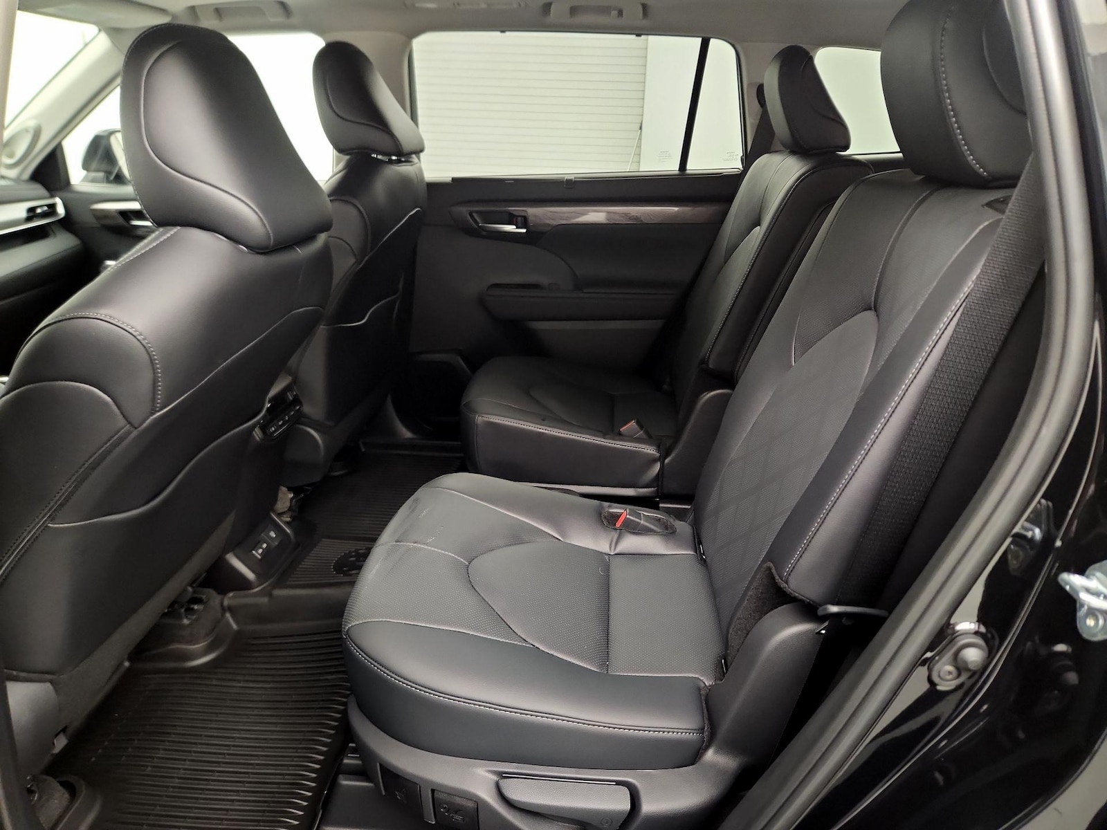 2026 Toyota Highlander Platinum - Photo 21