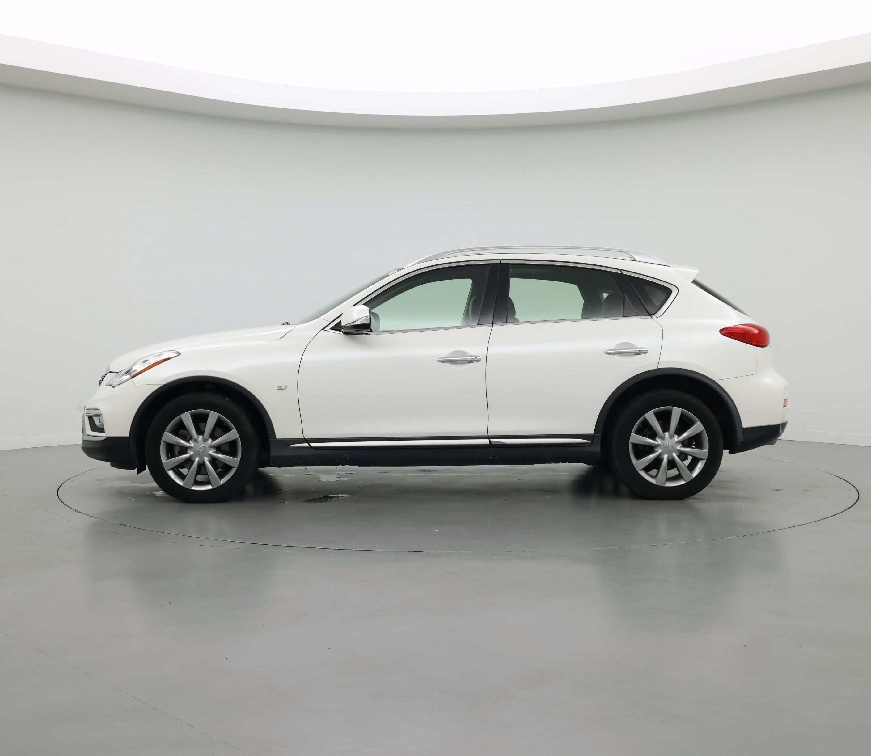 Thumbnail: 2017 INFINITI QX50 - 3