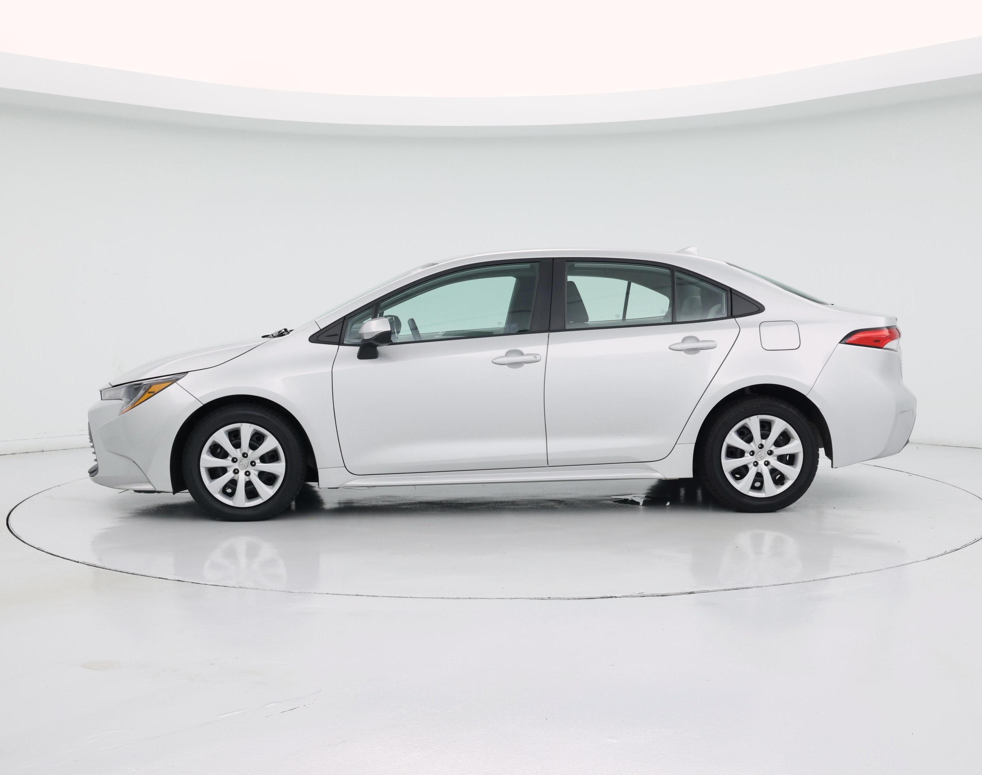 Thumbnail: 2024 Toyota Corolla - 3