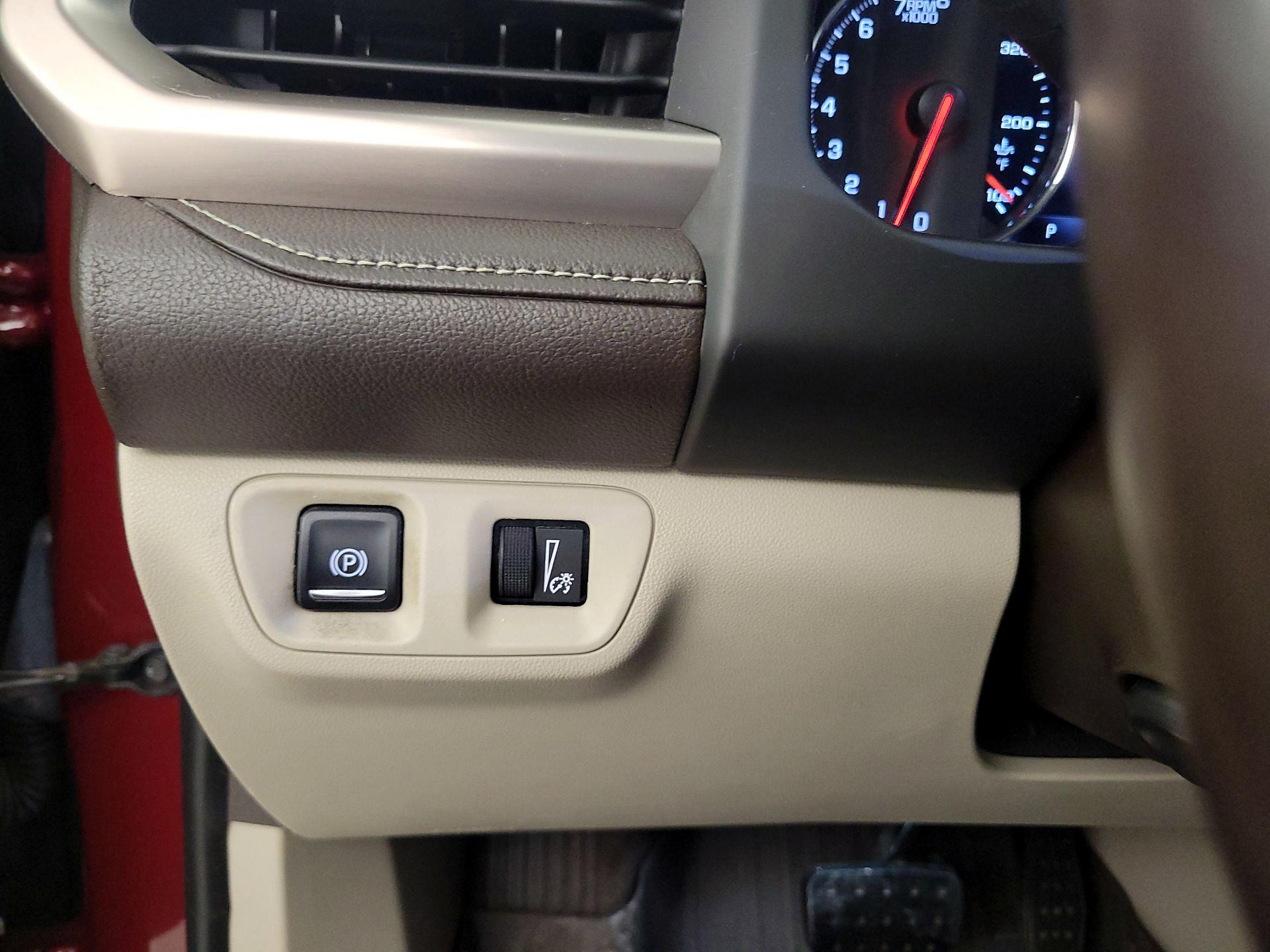 Thumbnail: 2018 GMC Acadia - 11