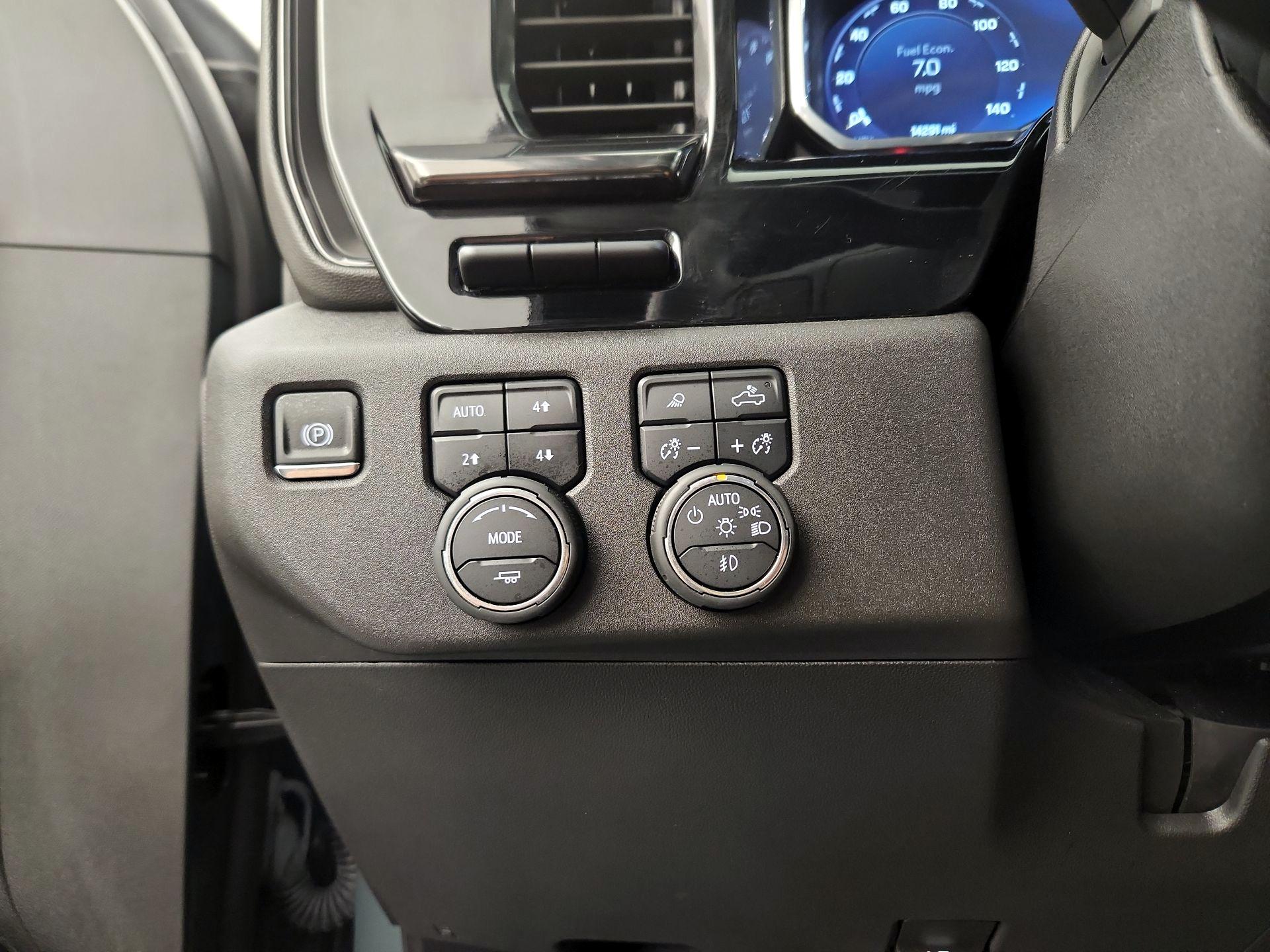 Thumbnail: 2025 Chevrolet Silverado 2500 - 13