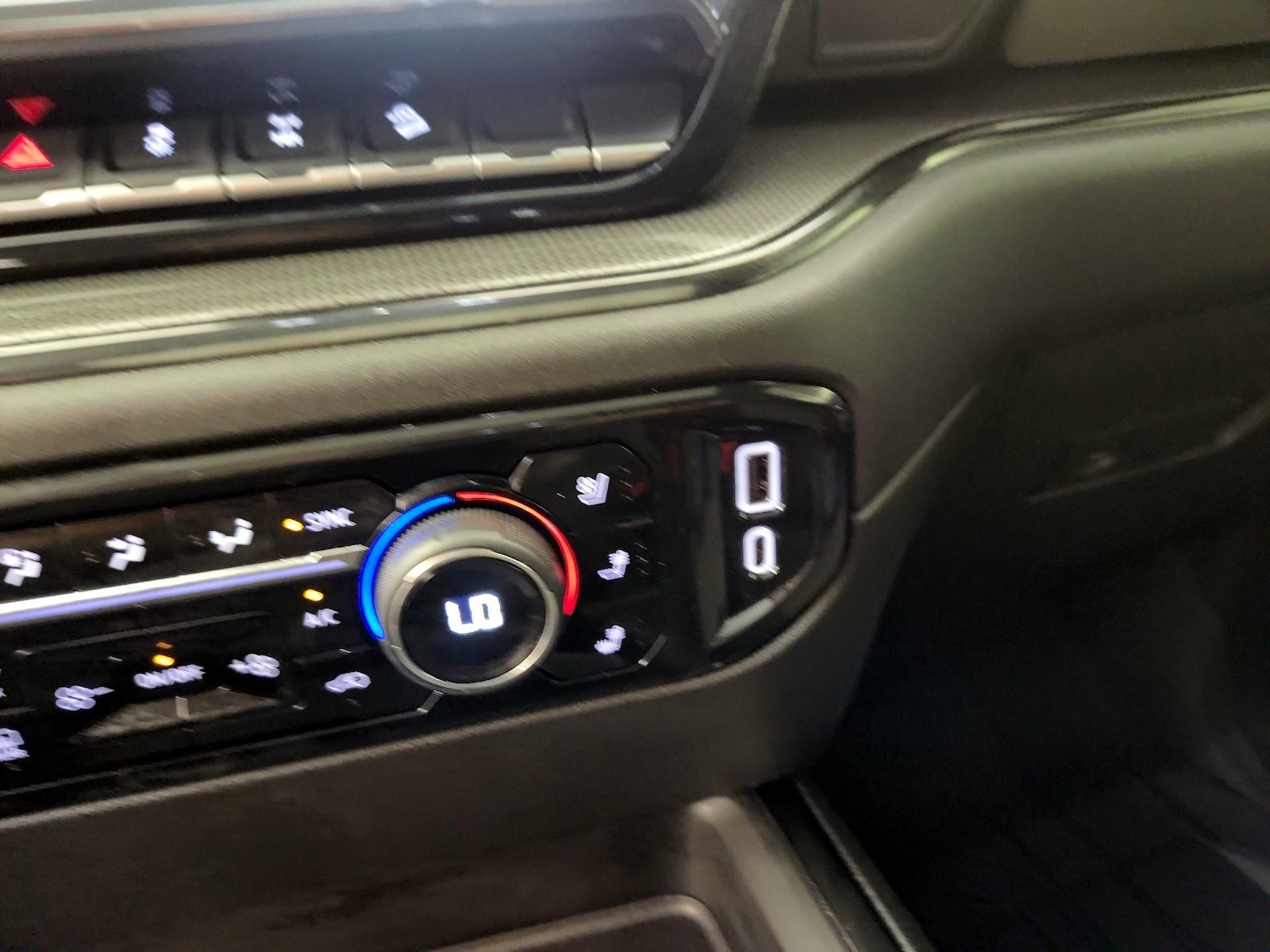 2025 Chevrolet Silverado 2500HD ZR2 - Photo 20