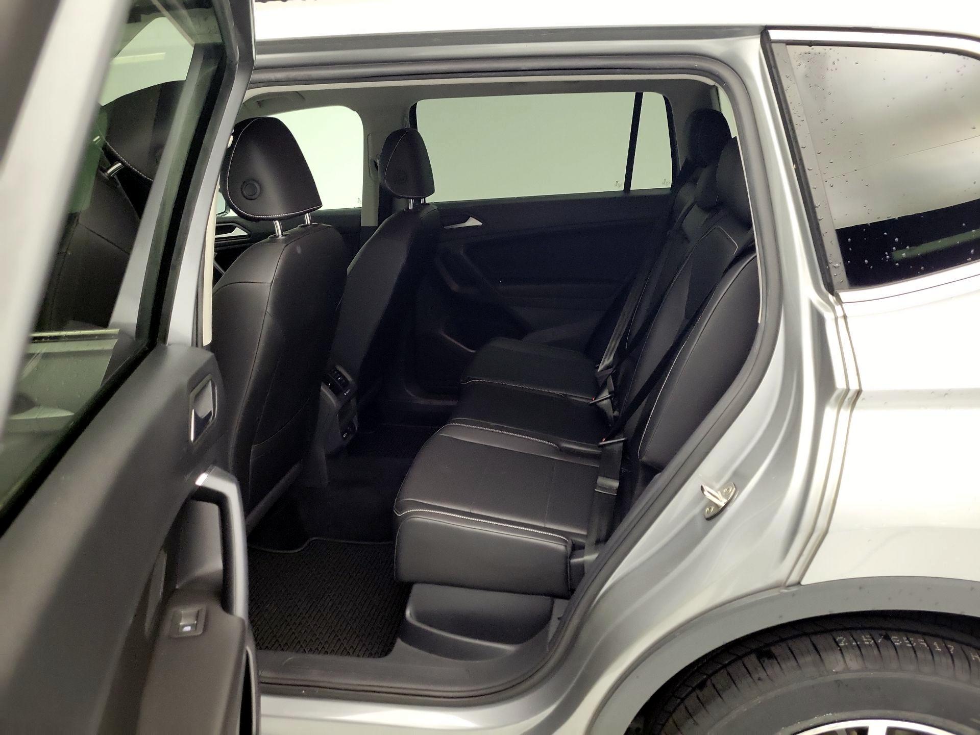 Thumbnail: 2021 Volkswagen Tiguan - 20