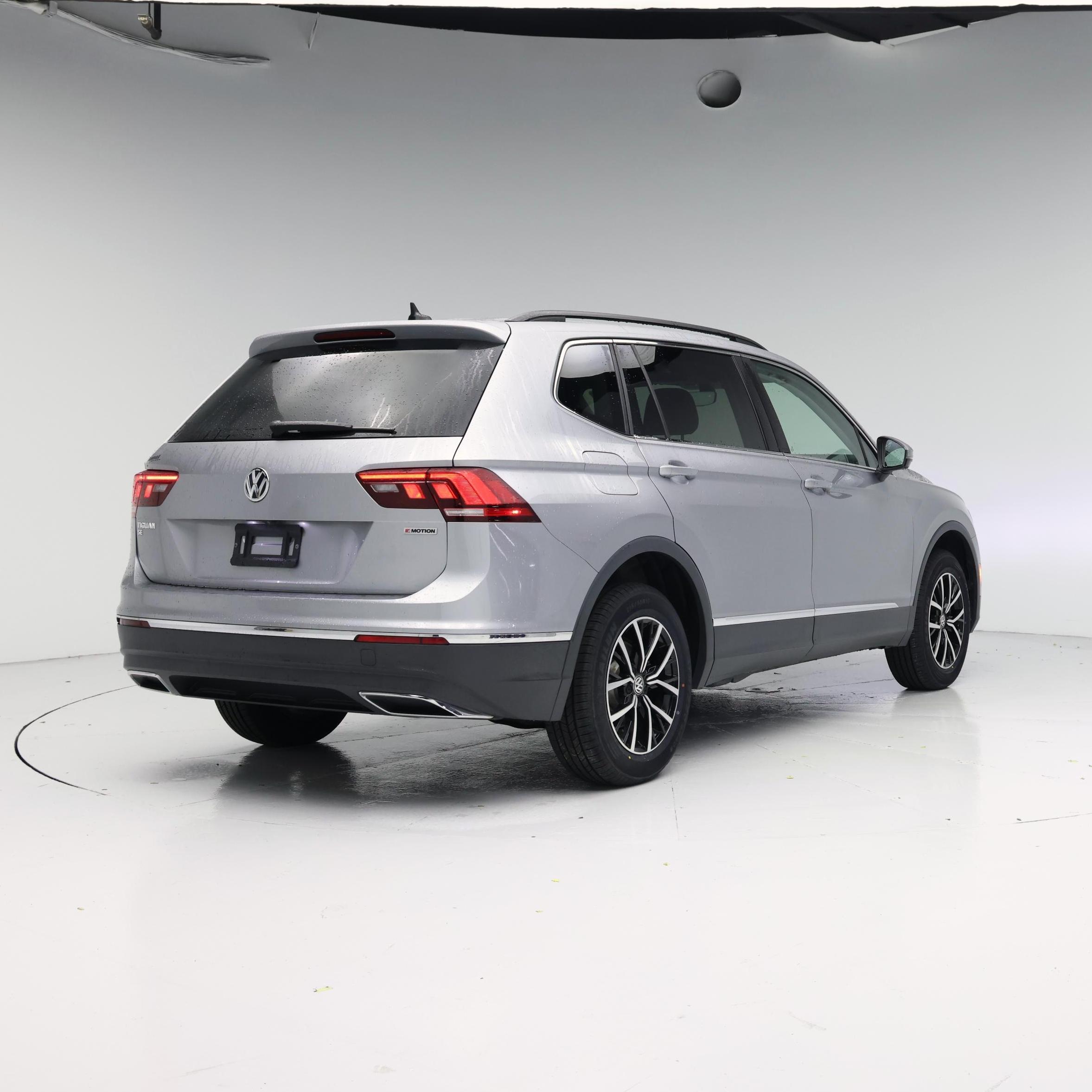Thumbnail: 2021 Volkswagen Tiguan - 8