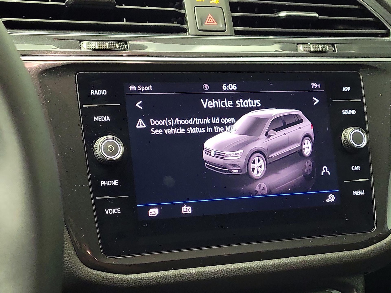 2020 Volkswagen Tiguan SE - Photo 16