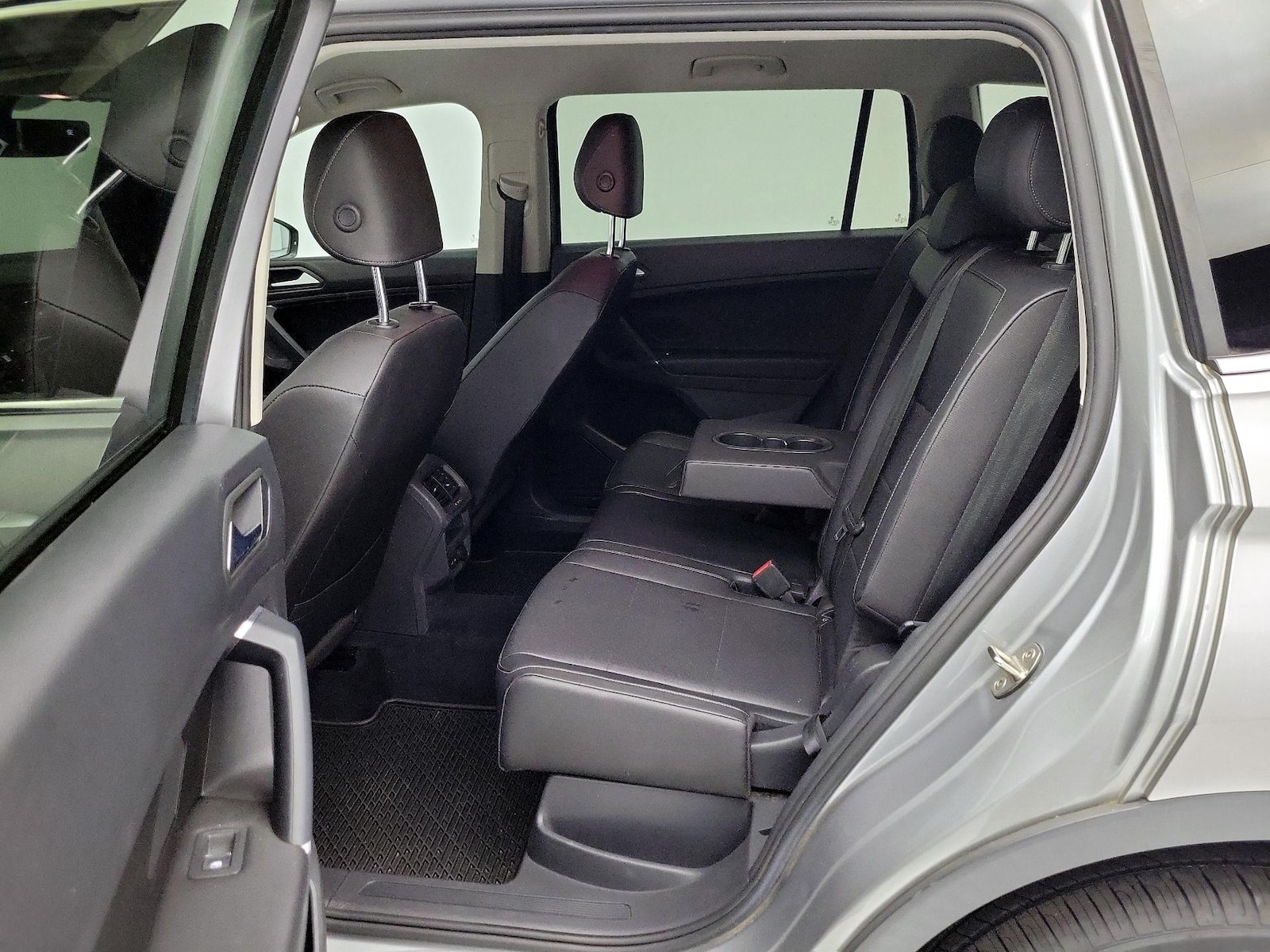 2020 Volkswagen Tiguan SE - Photo 20