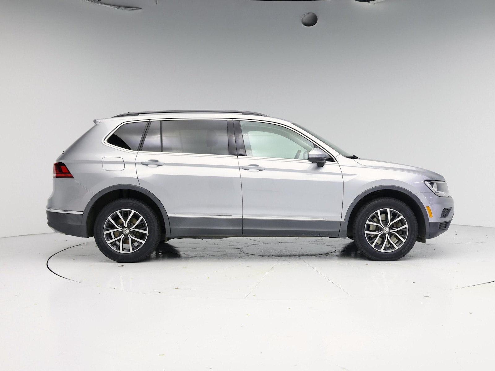 2020 Volkswagen Tiguan SE - Photo 8