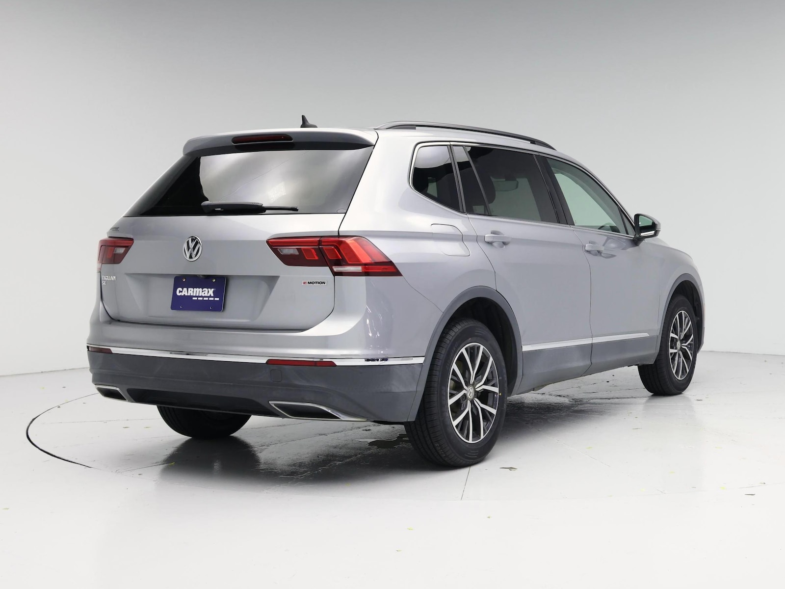 2020 Volkswagen Tiguan SE - Photo 9