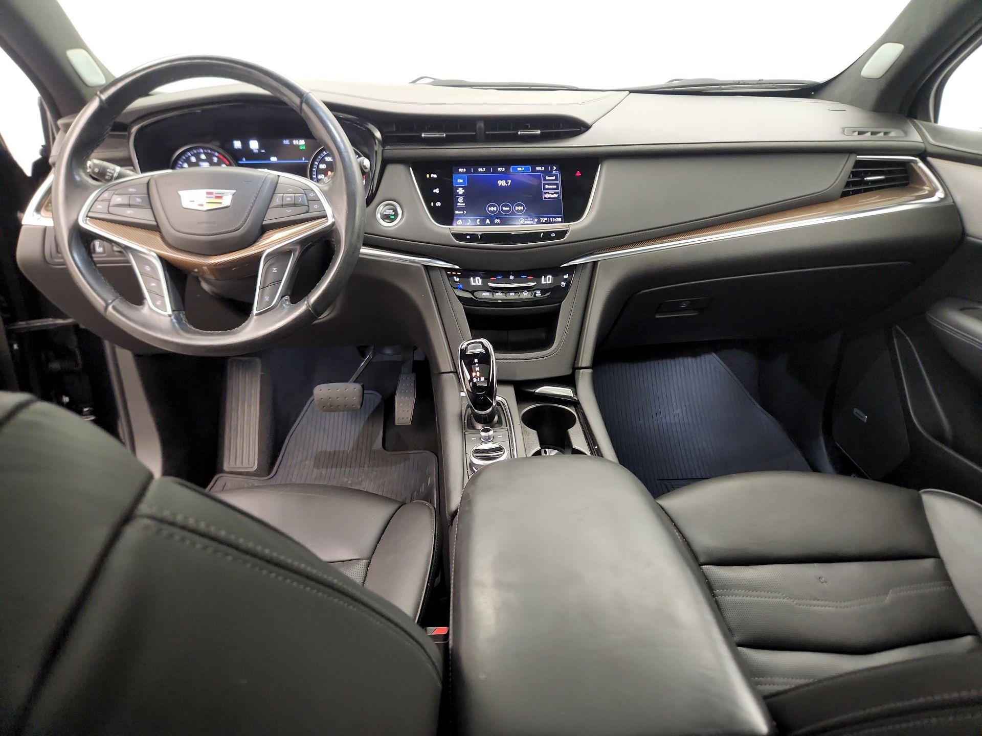 Thumbnail: 2022 Cadillac XT5 - 9