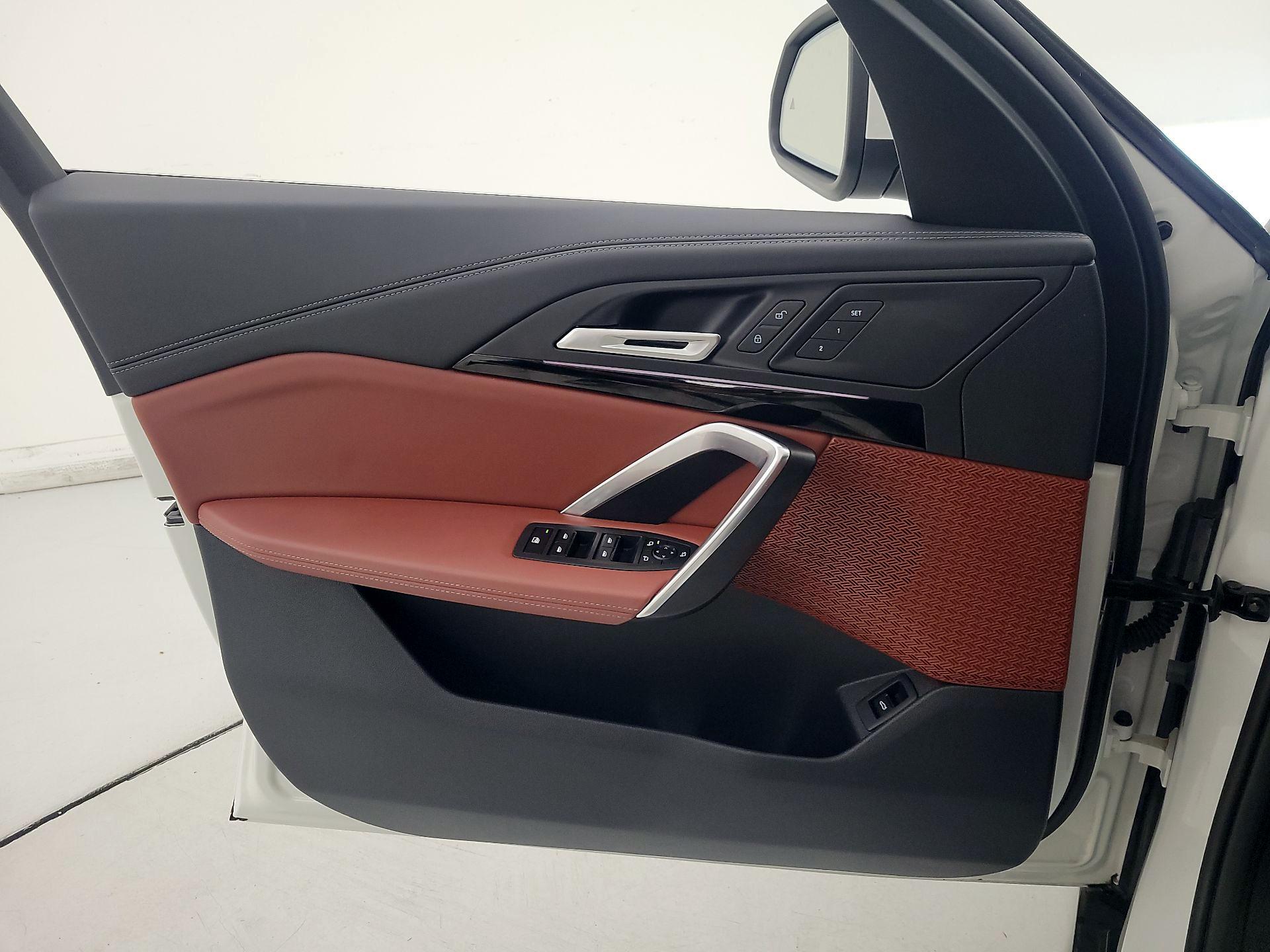 Thumbnail: 2026 BMW X1 - 12