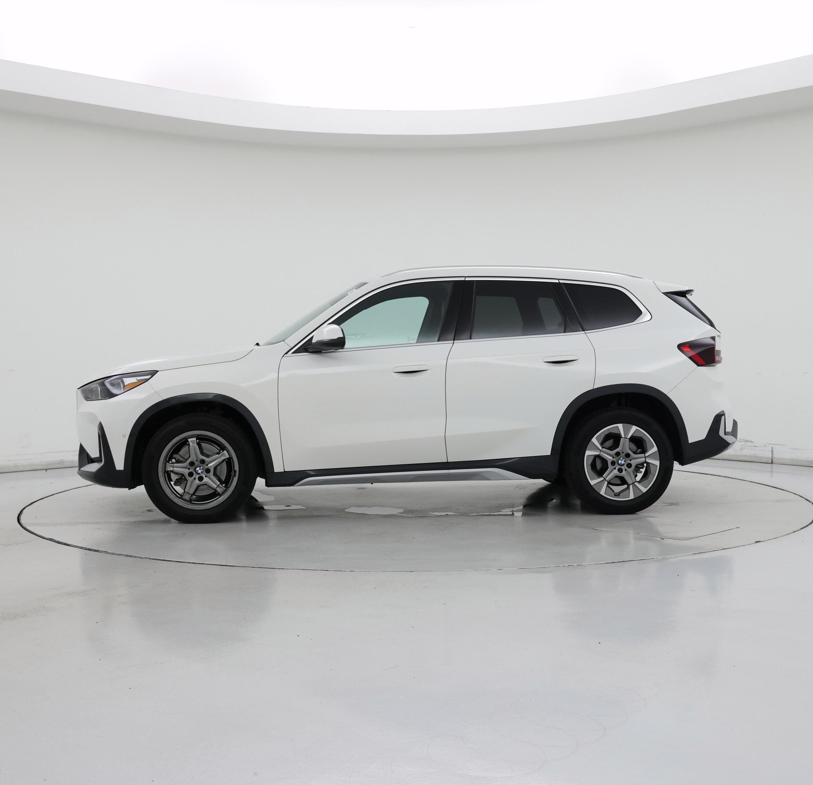 Thumbnail: 2026 BMW X1 - 3