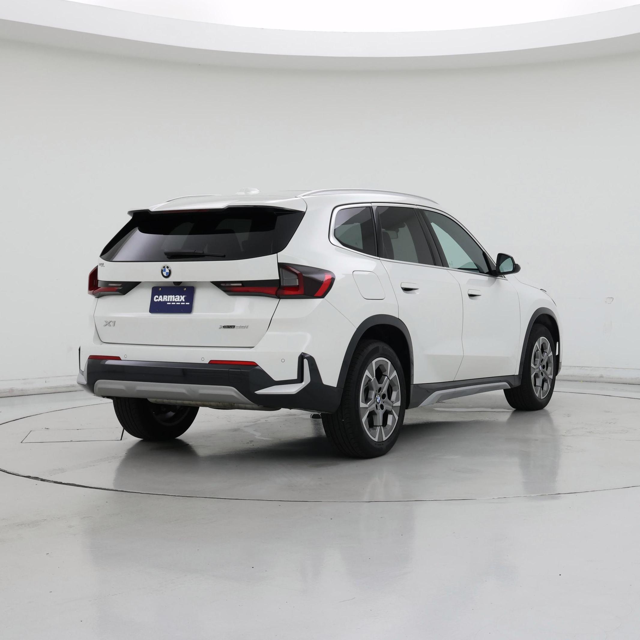 Thumbnail: 2026 BMW X1 - 8
