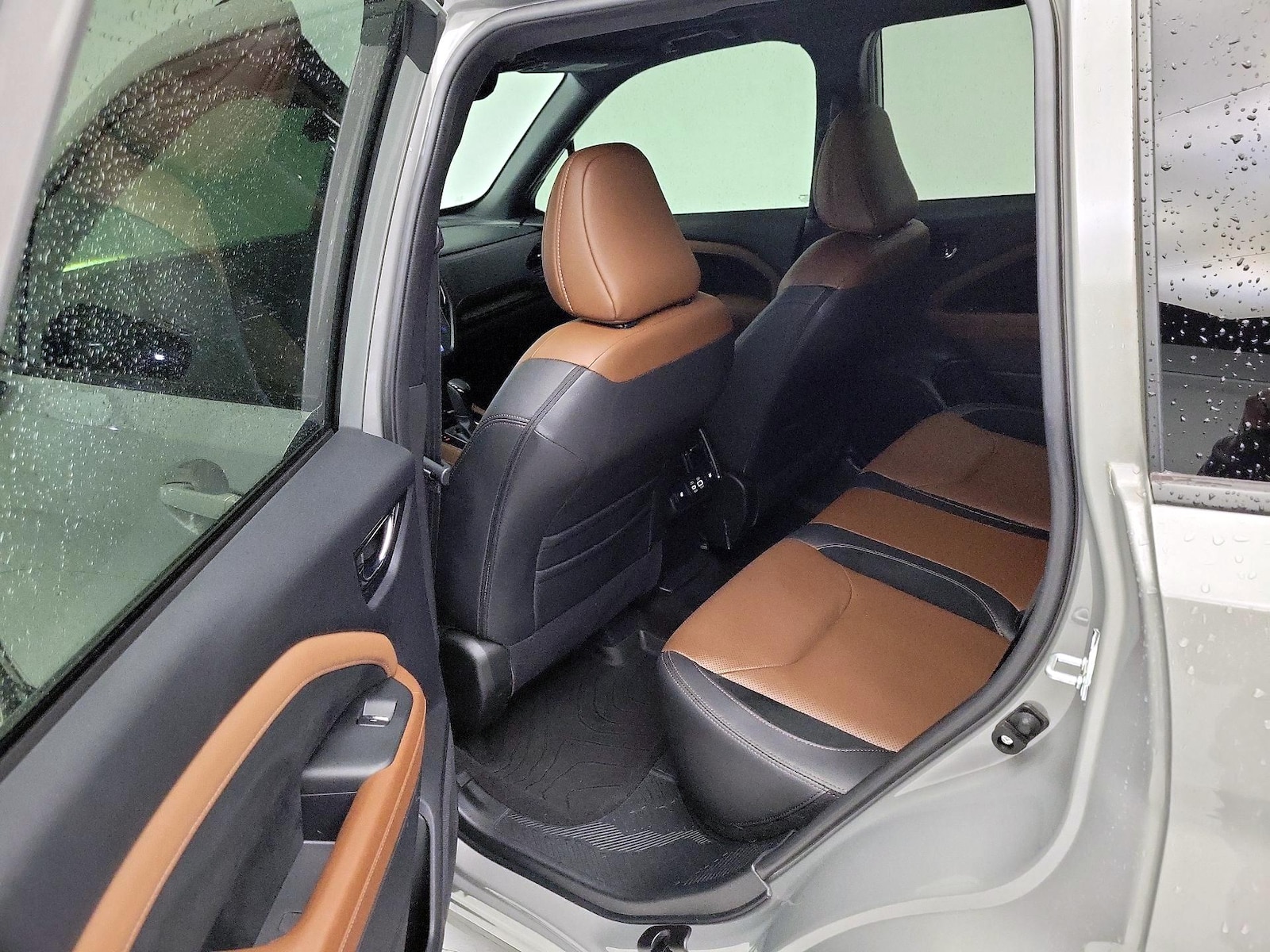 2025 Subaru Forester Touring - Photo 22
