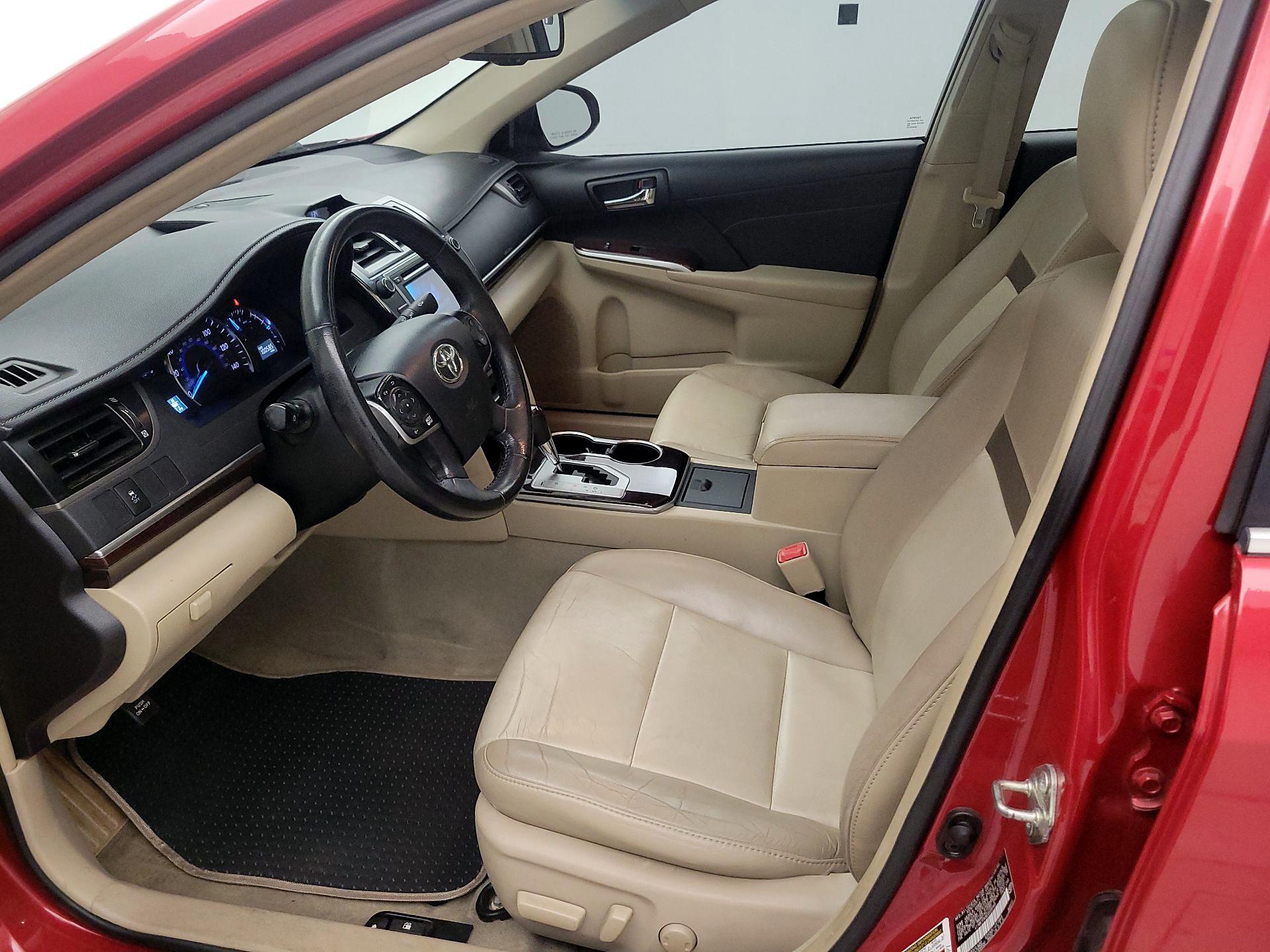Thumbnail: 2014 Toyota Camry - 11