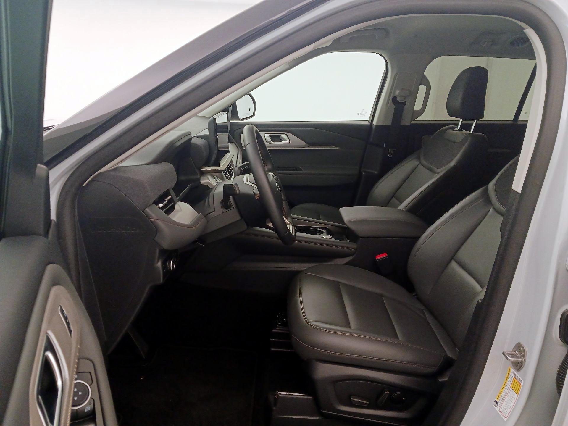 Thumbnail: 2026 Ford Explorer - 11