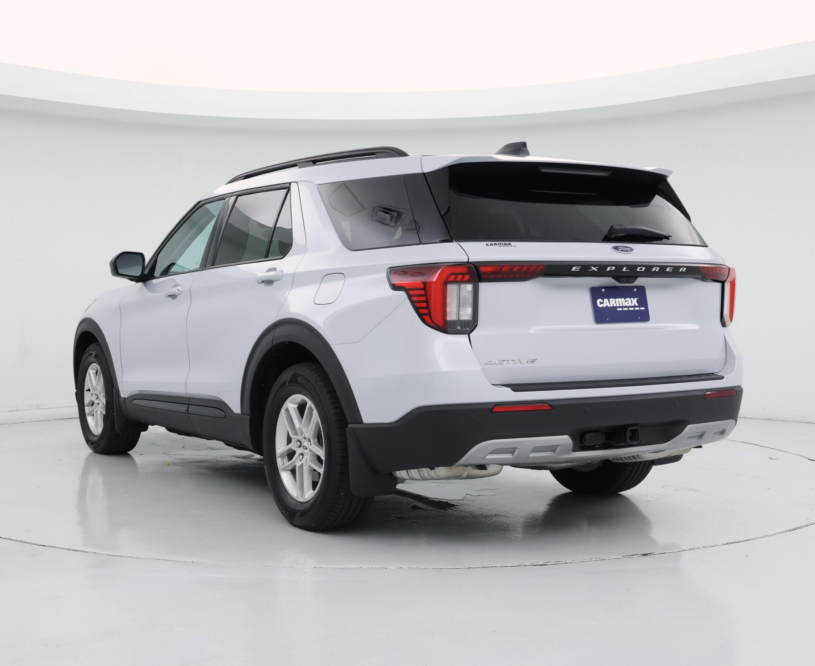 Thumbnail: 2026 Ford Explorer - 2