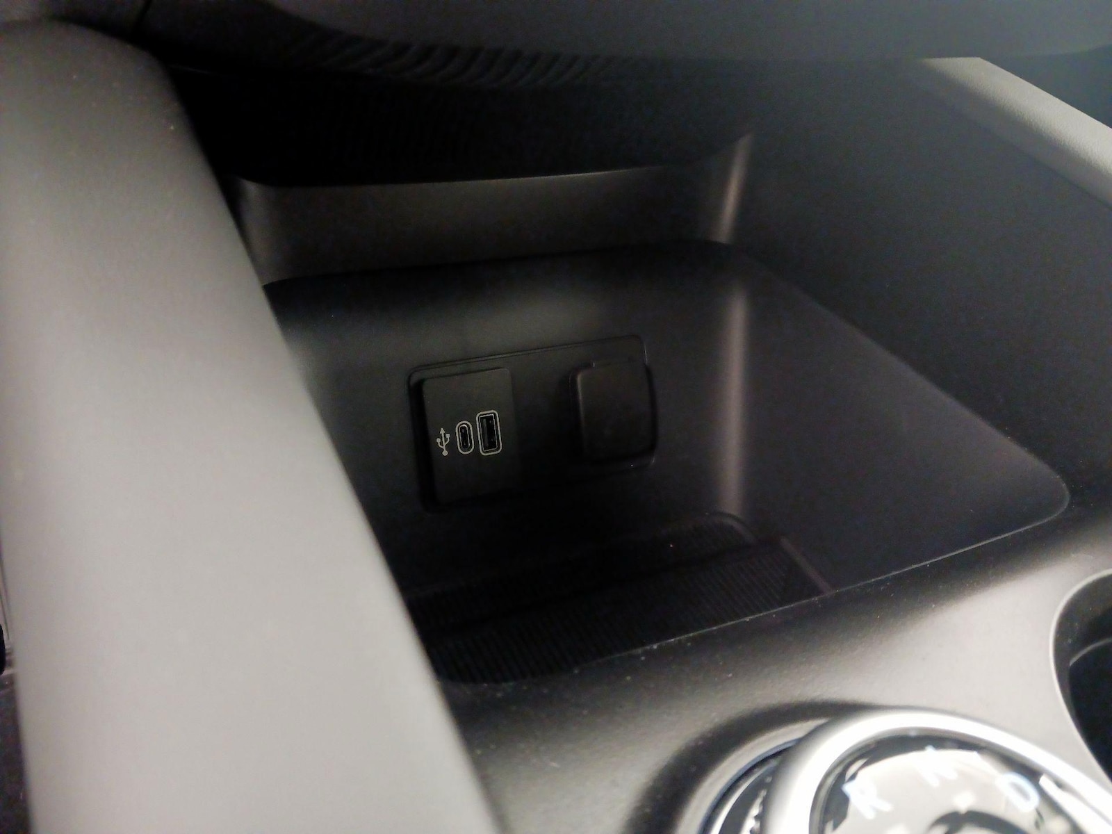 2026 Ford Explorer - Photo 20
