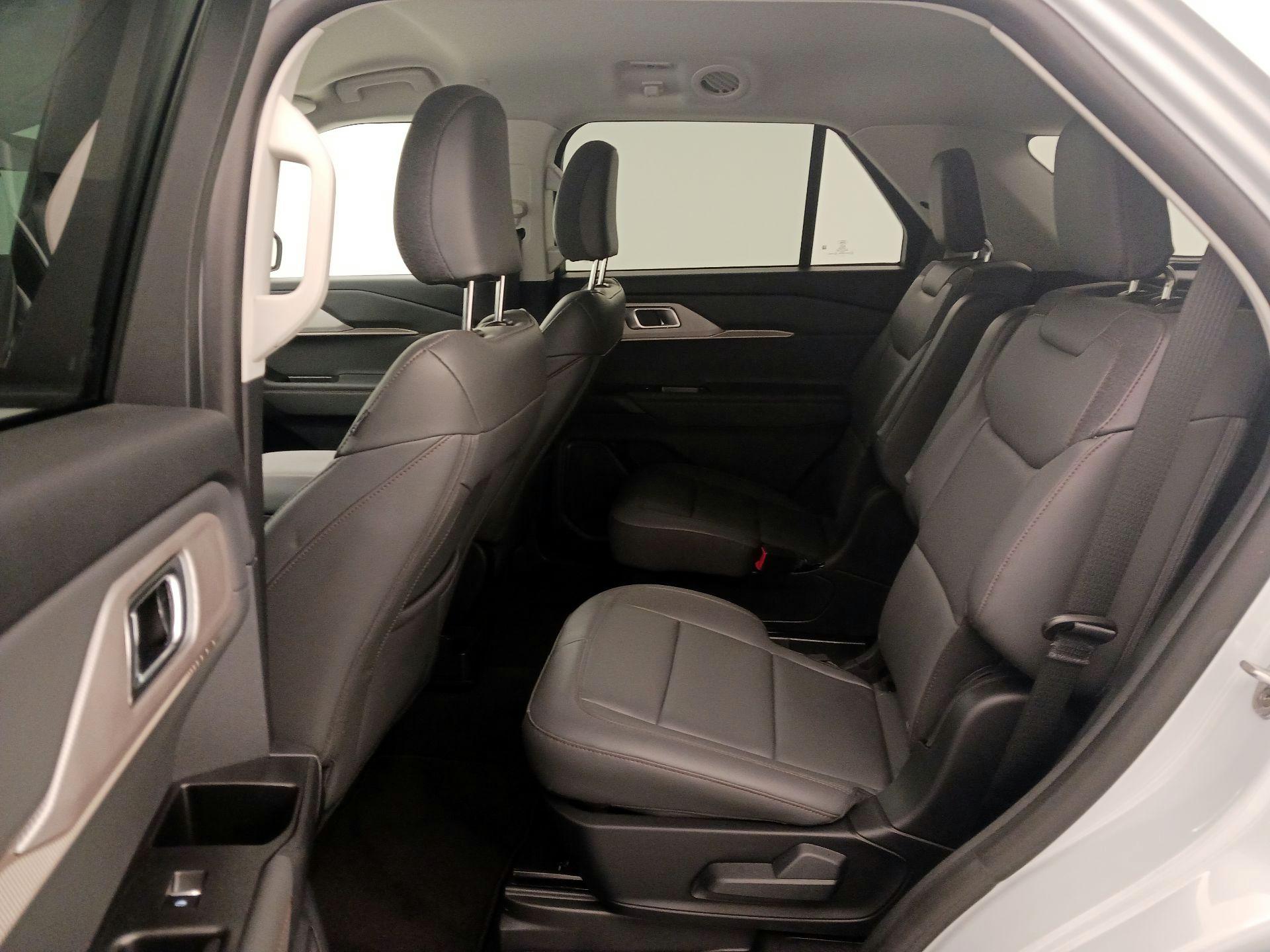 Thumbnail: 2026 Ford Explorer - 20