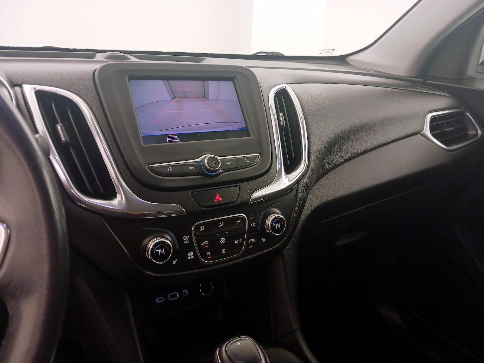 2020 Chevrolet Equinox LT - Photo 15