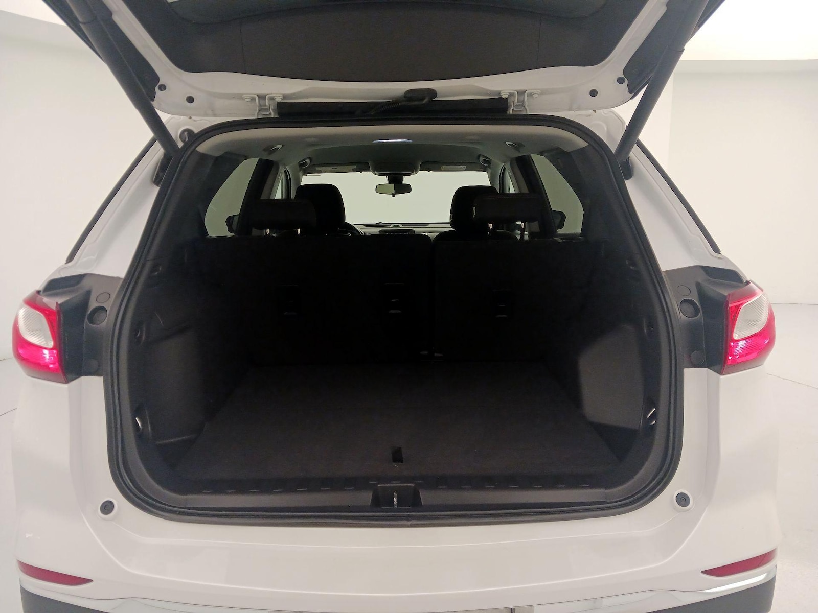 2020 Chevrolet Equinox LT - Photo 21