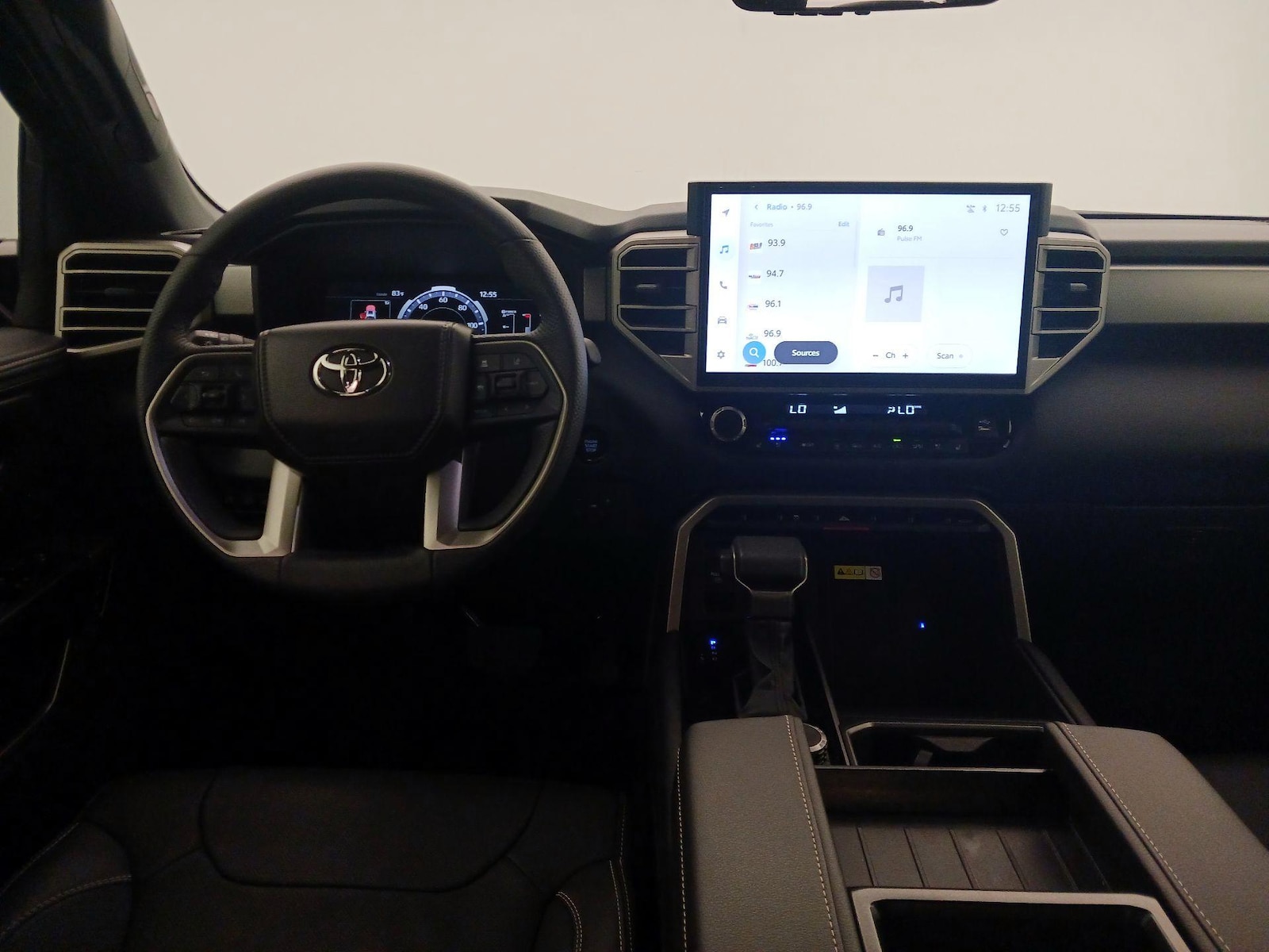 2026 Toyota Tundra Limited - Photo 11