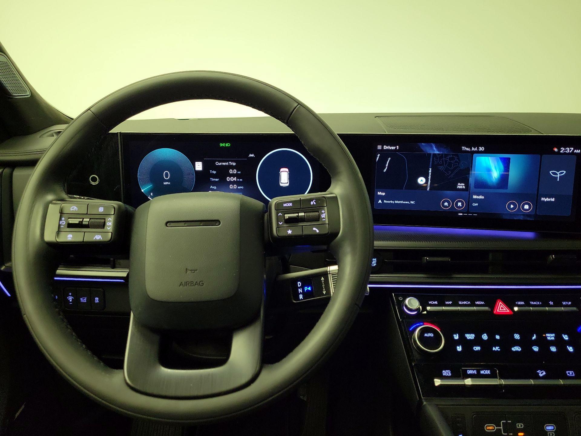 Thumbnail: 2025 Hyundai Santa Fe - 10