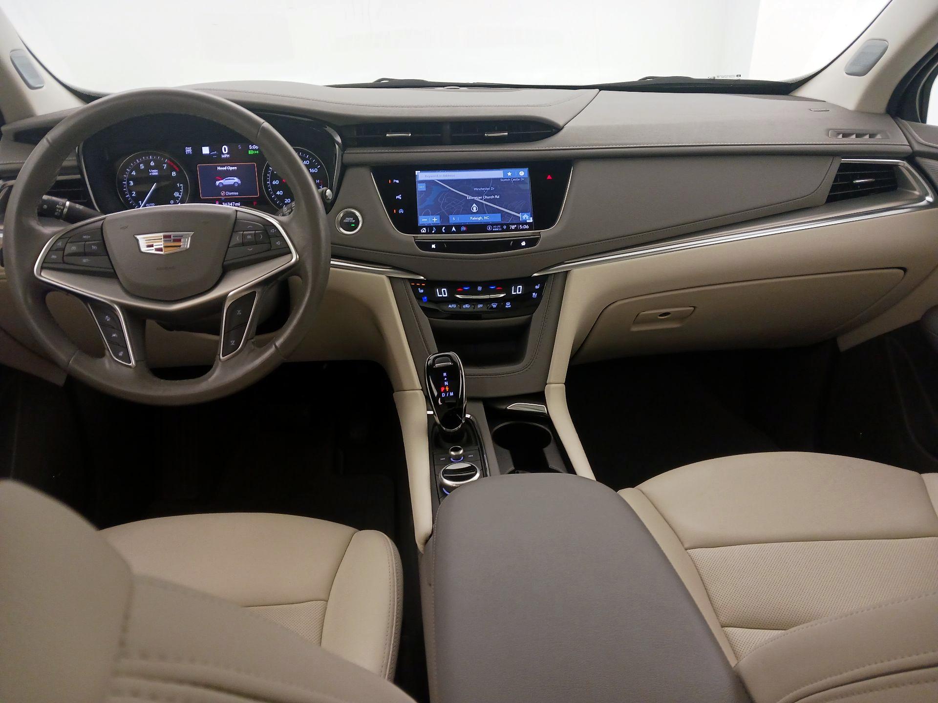 Thumbnail: 2024 Cadillac XT5 - 9