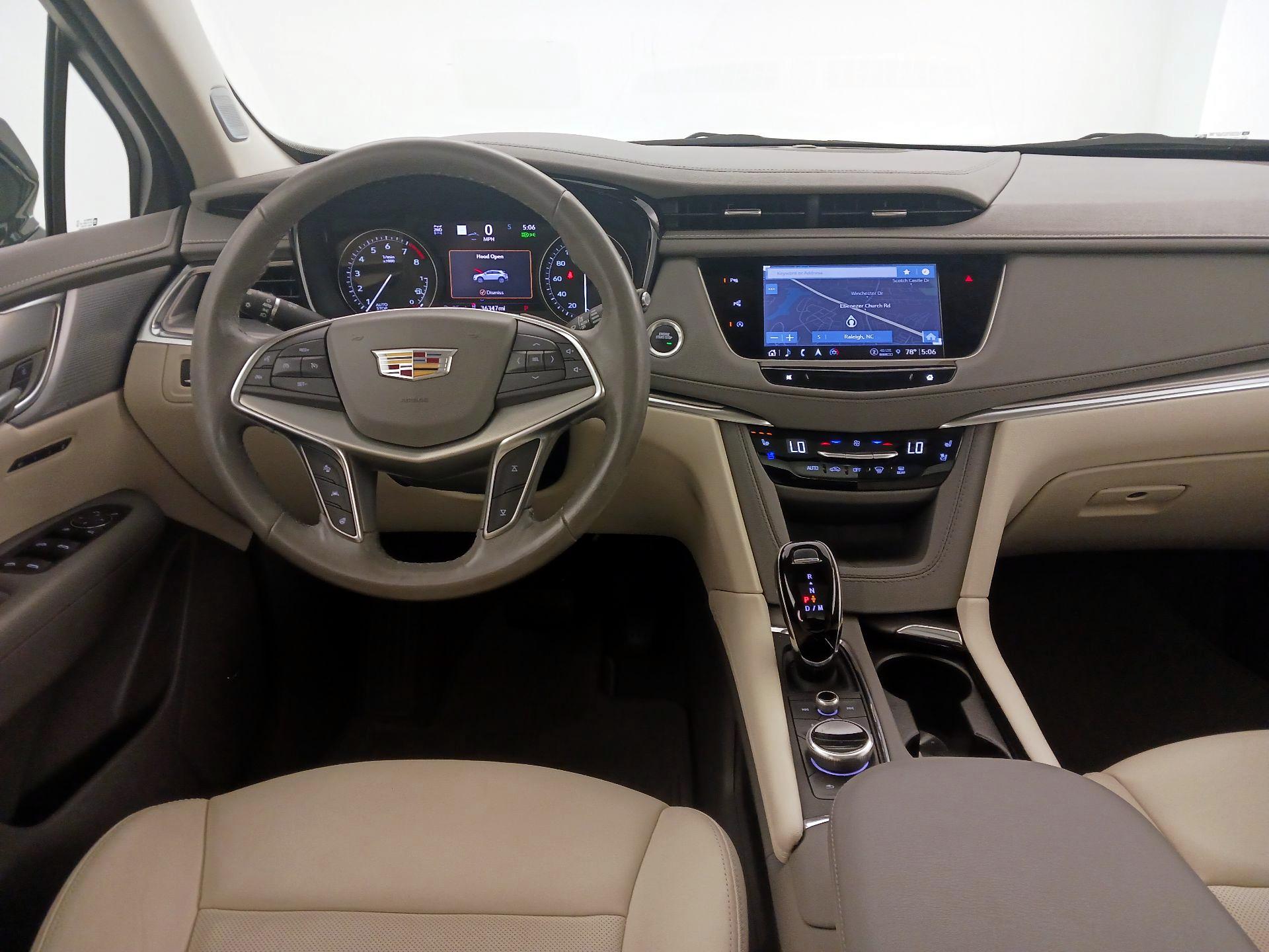 Thumbnail: 2024 Cadillac XT5 - 10