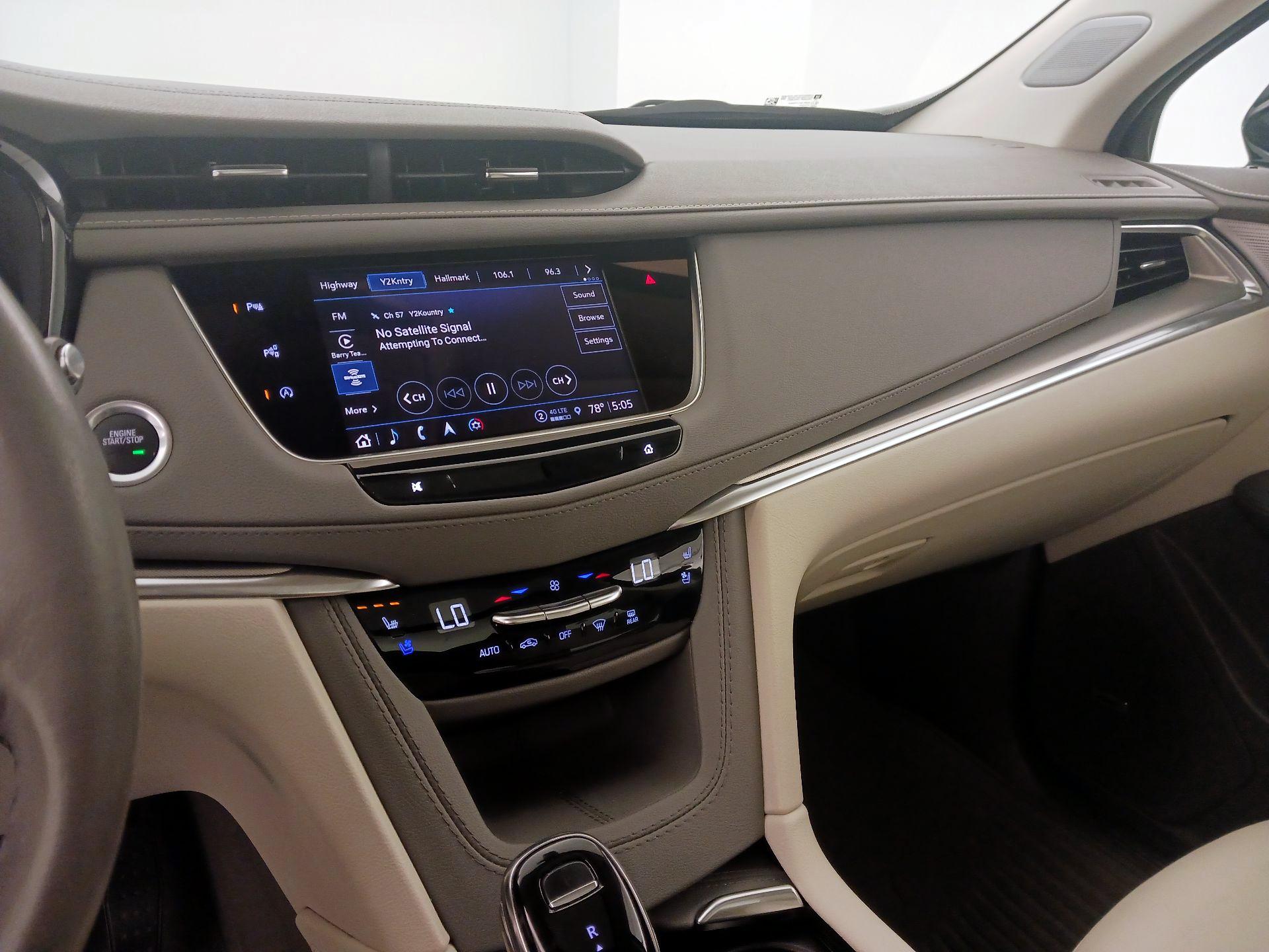 Thumbnail: 2024 Cadillac XT5 - 16
