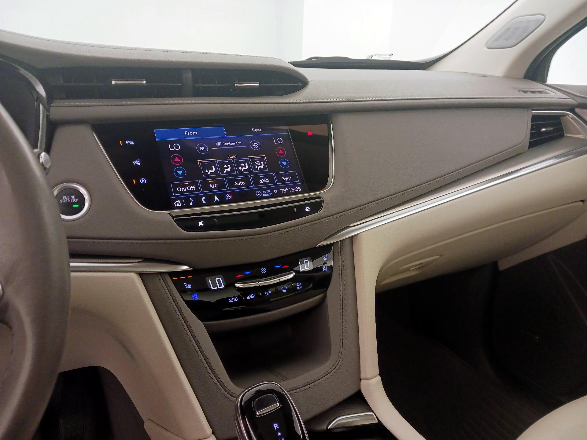 Thumbnail: 2024 Cadillac XT5 - 17