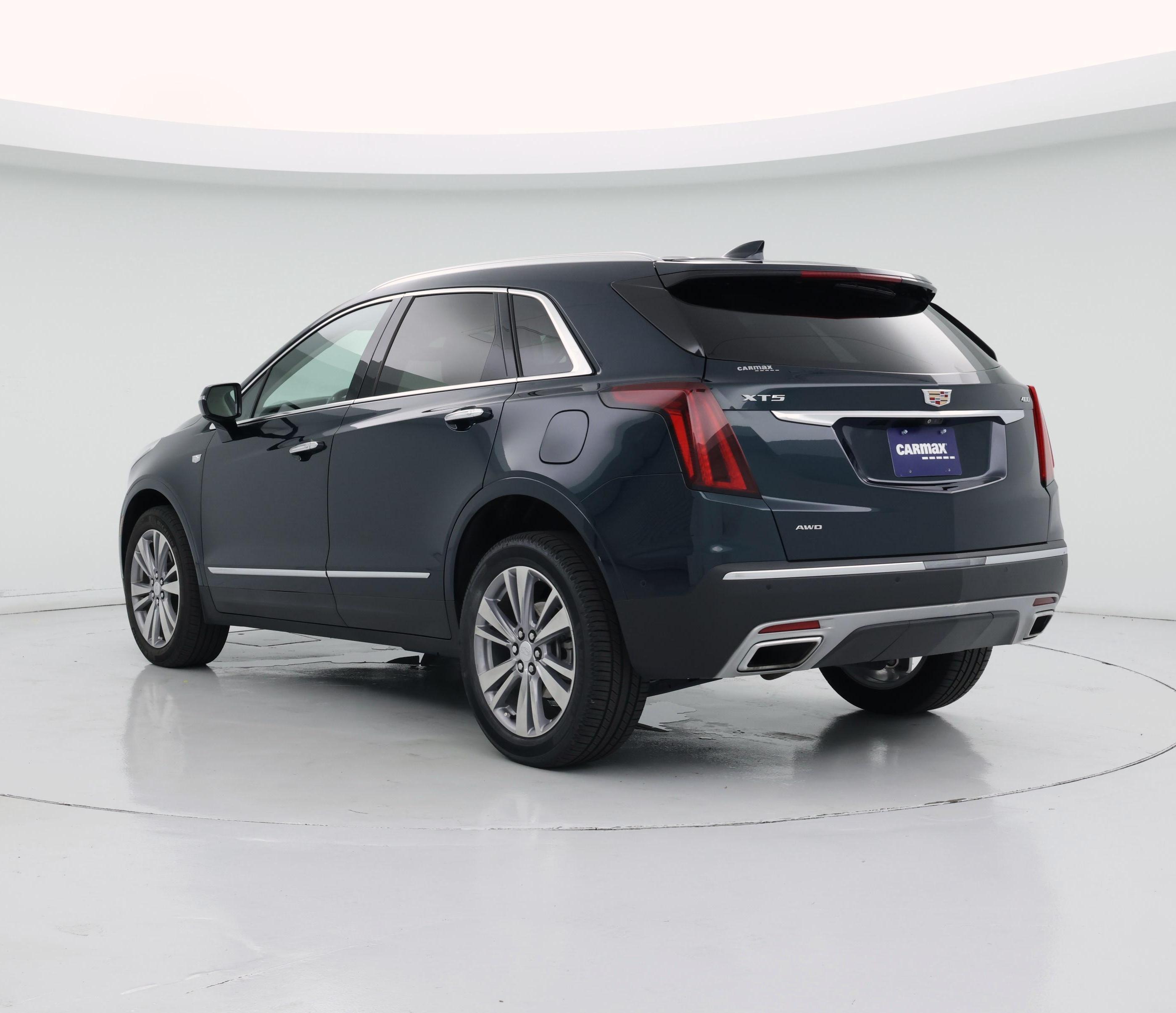 Thumbnail: 2024 Cadillac XT5 - 2