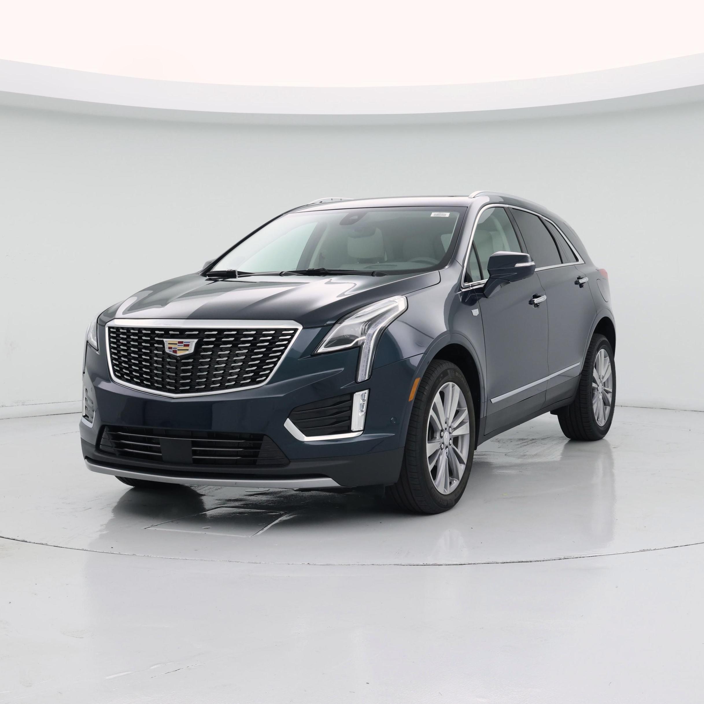 Thumbnail: 2024 Cadillac XT5 - 4