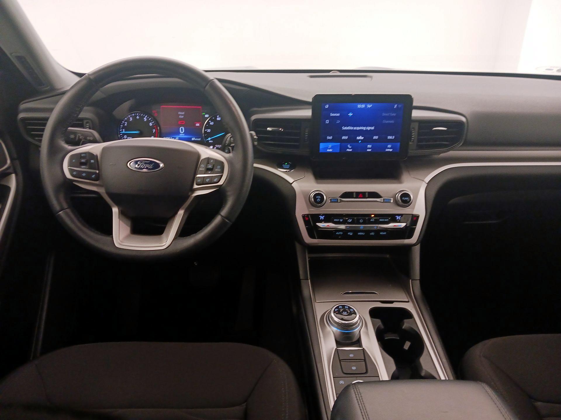 Thumbnail: 2021 Ford Explorer - 10