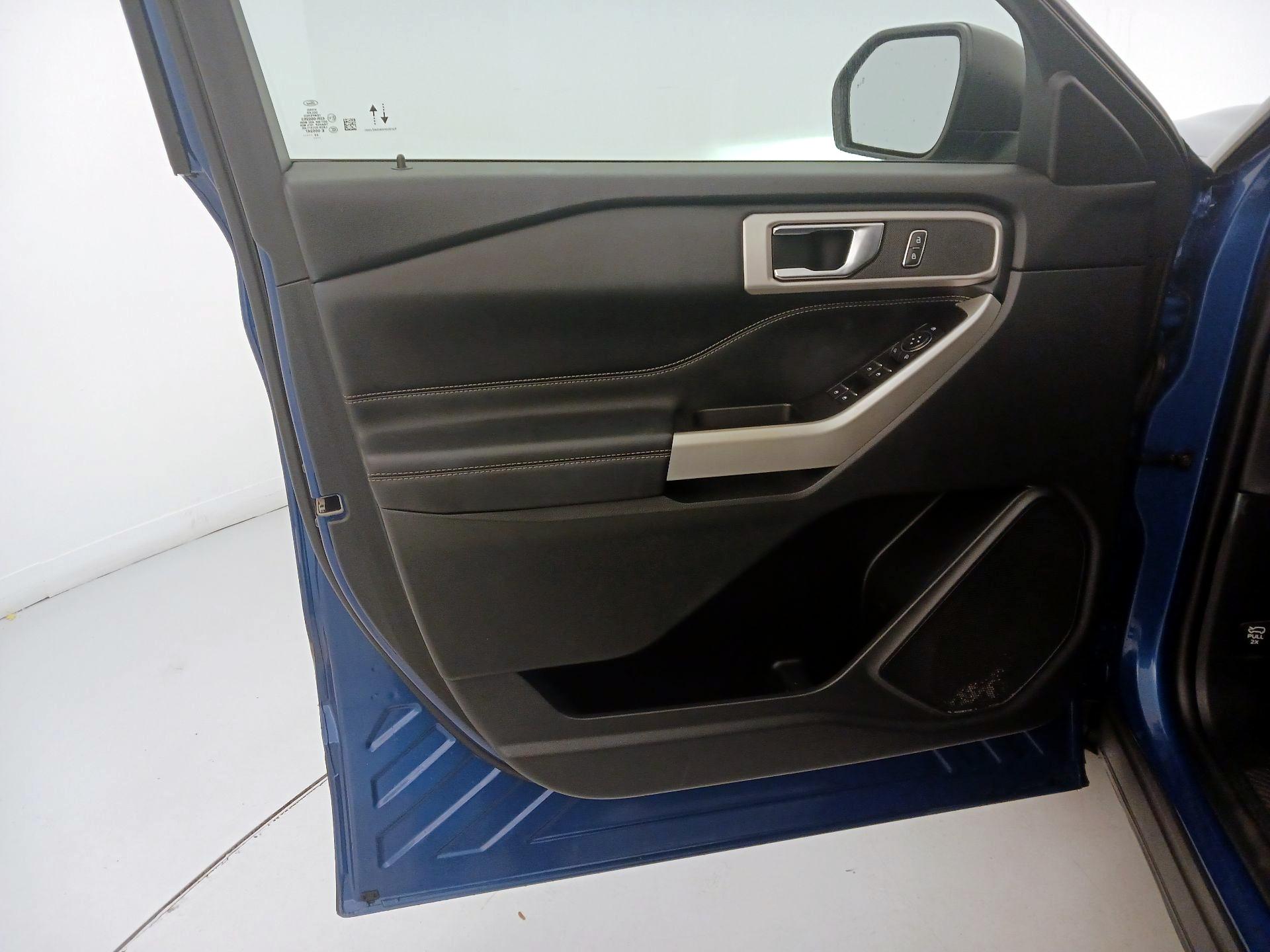 Thumbnail: 2021 Ford Explorer - 12