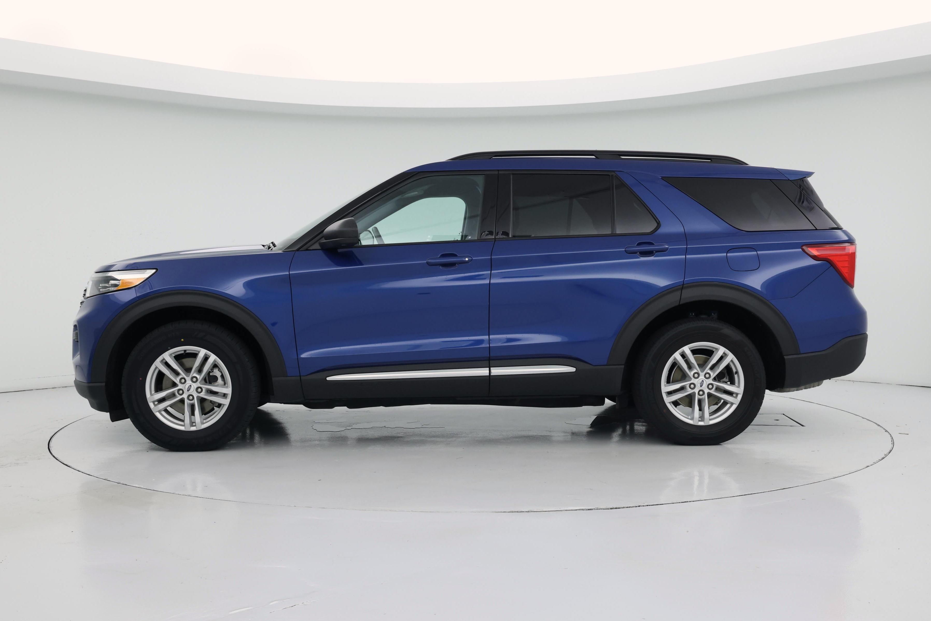 Thumbnail: 2021 Ford Explorer - 3