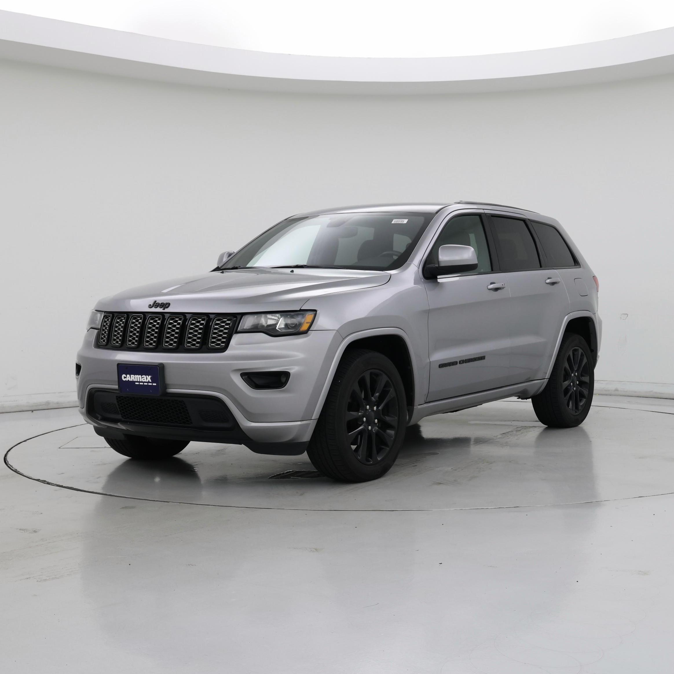 Thumbnail: 2017 Jeep Grand Cherokee - 4