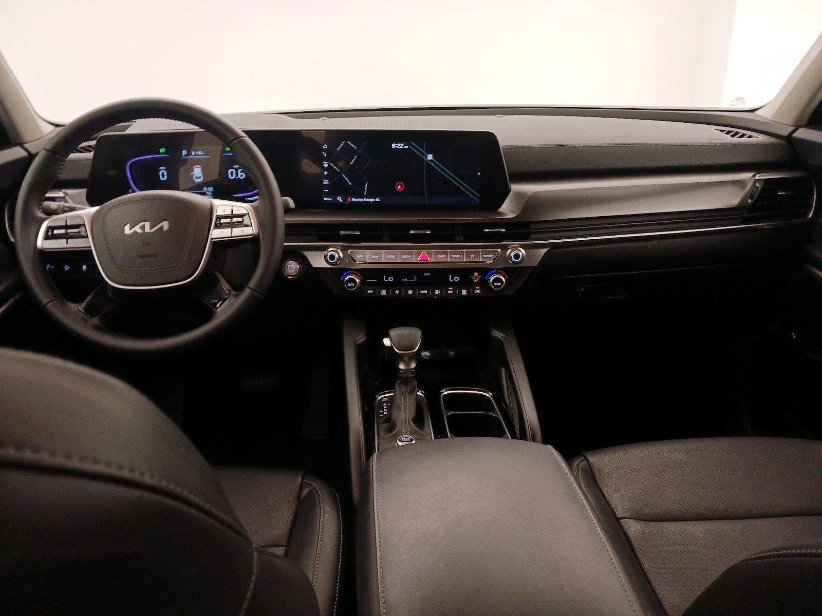 2025 Kia Telluride LX - Photo 10