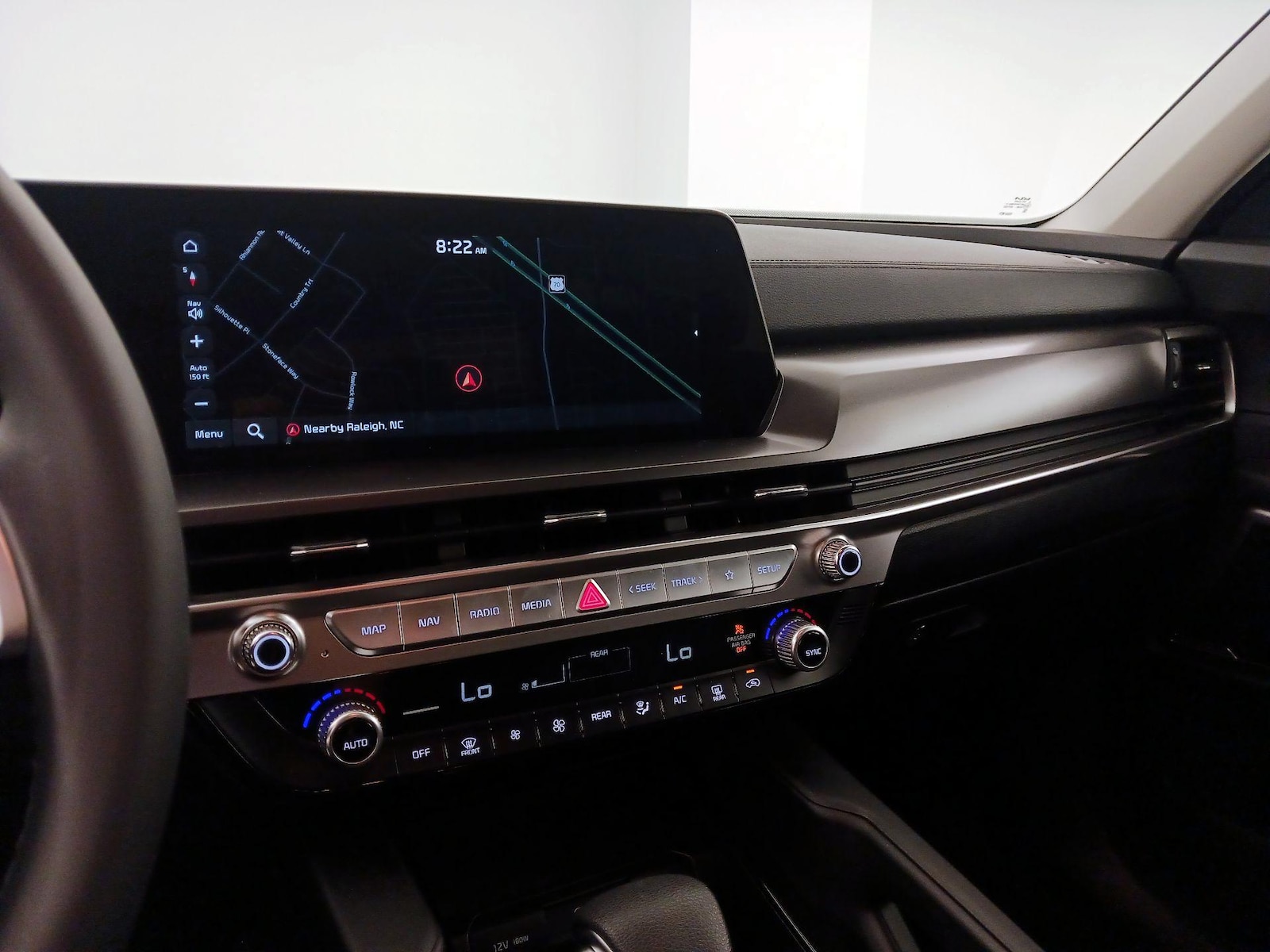 2025 Kia Telluride LX - Photo 15
