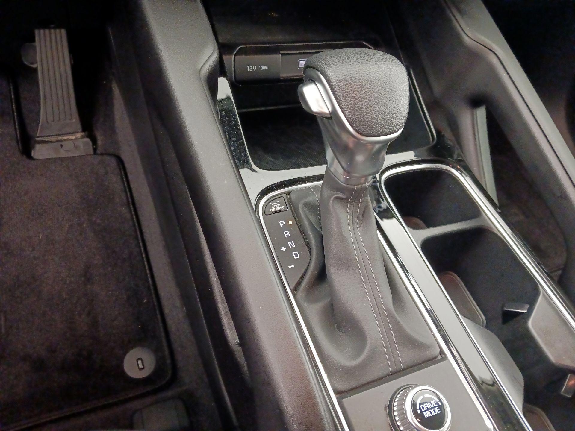 Thumbnail: 2025 Kia Telluride - 18