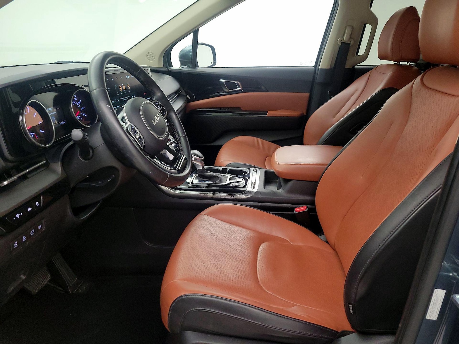 2022 Kia Carnival SX - Photo 12