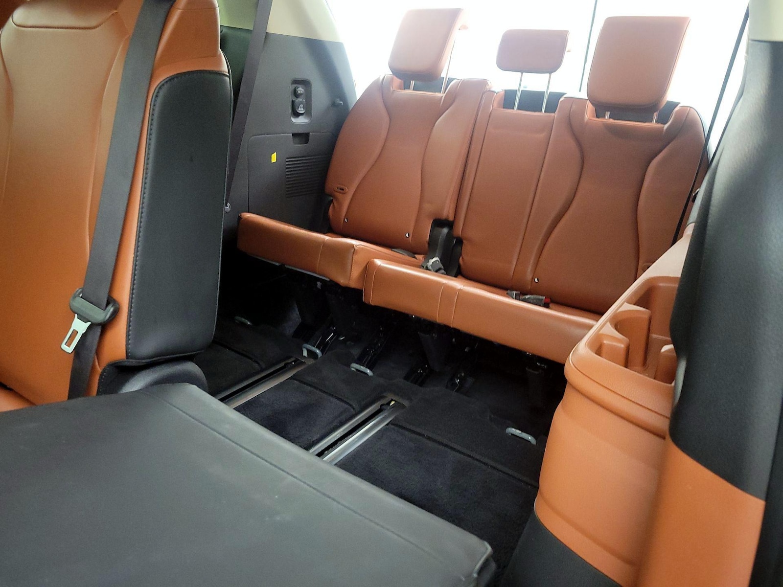 2022 Kia Carnival SX - Photo 22