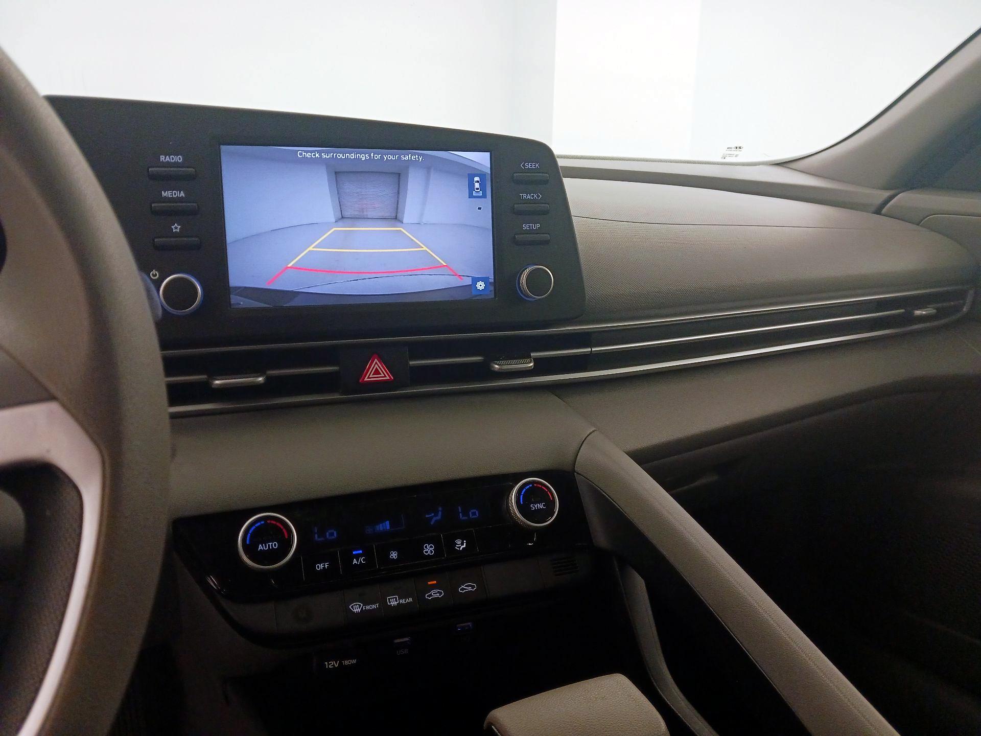 Thumbnail: 2021 Hyundai Elantra - 14