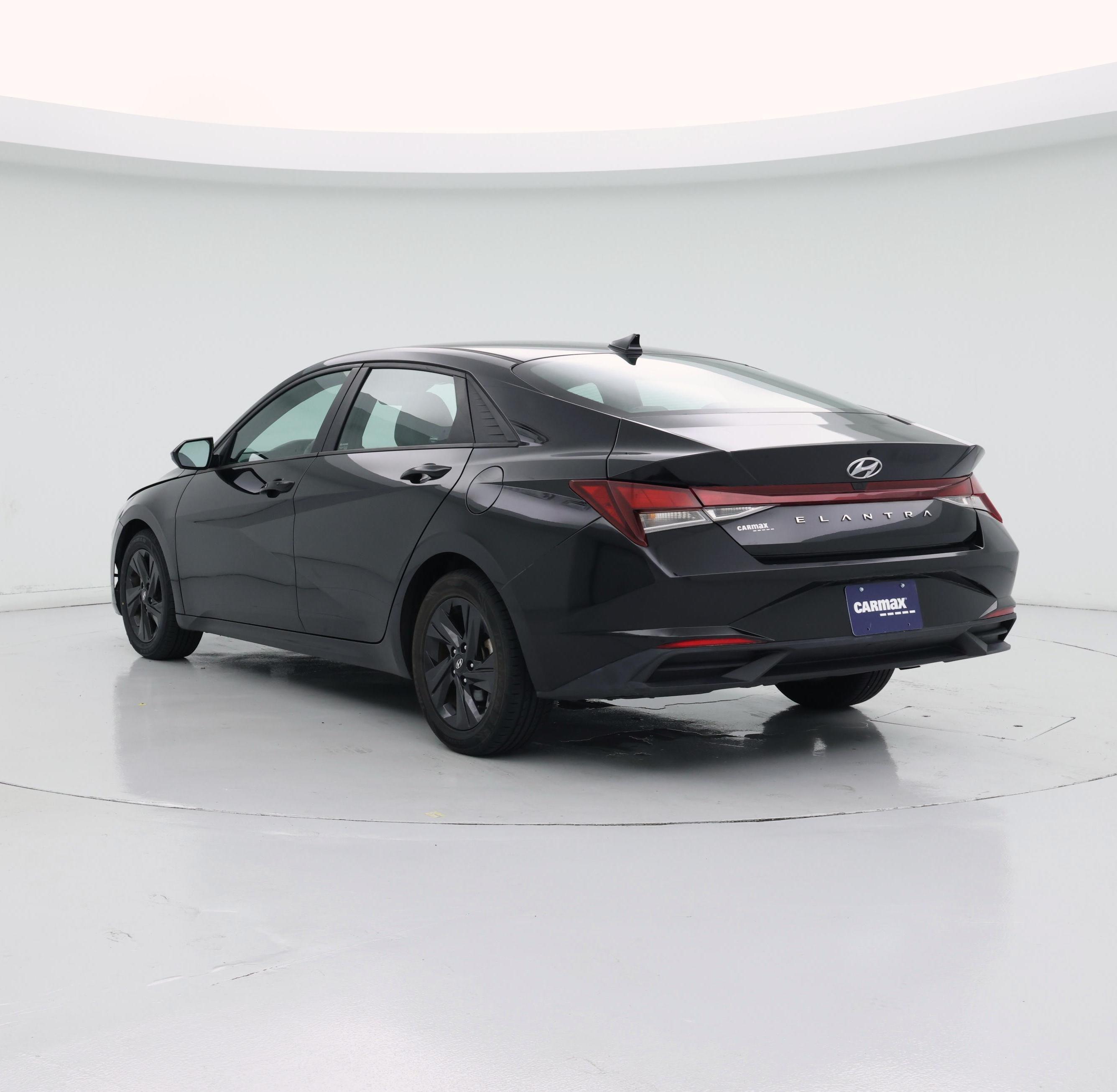 Thumbnail: 2021 Hyundai Elantra - 2