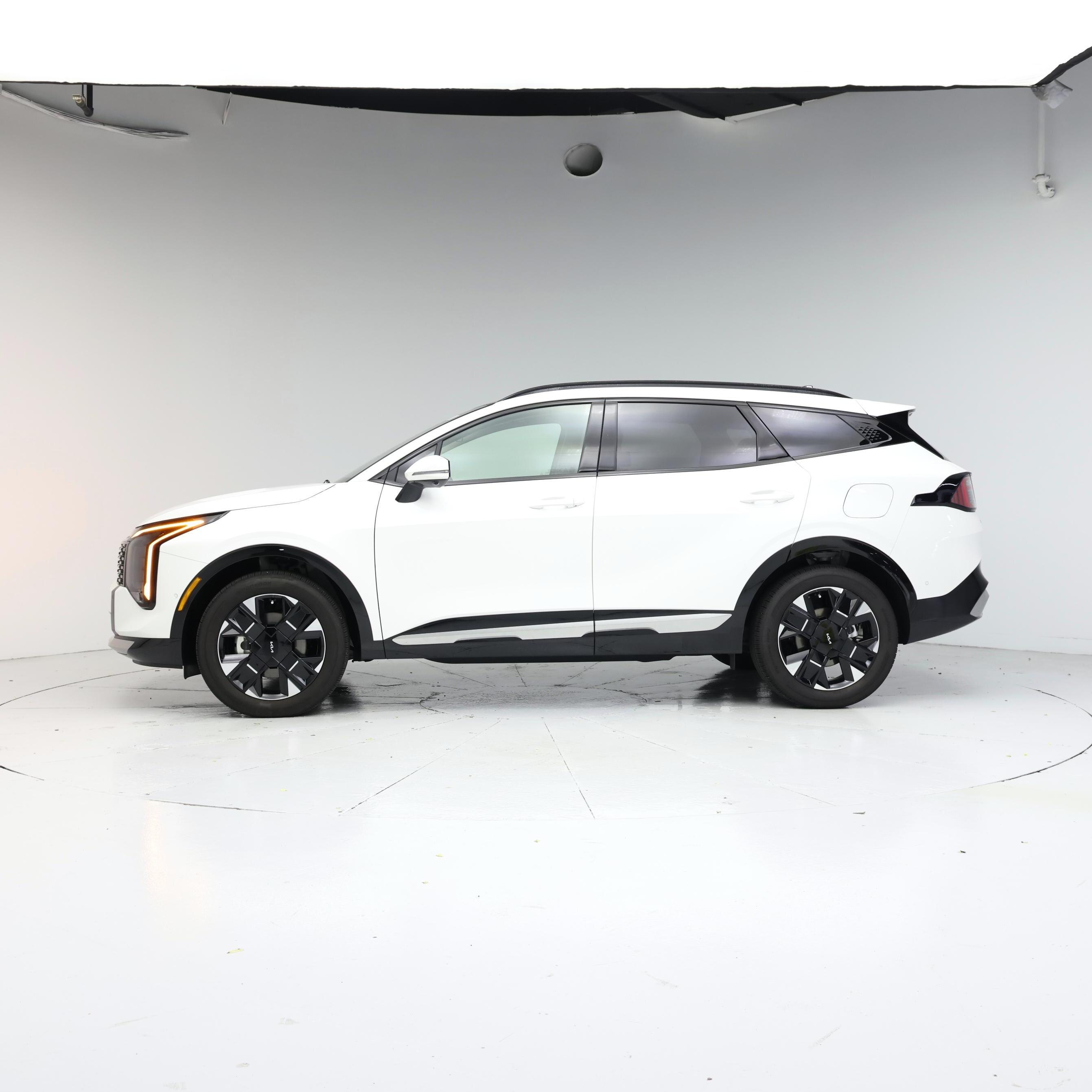 Thumbnail: 2026 Kia Sportage - 3