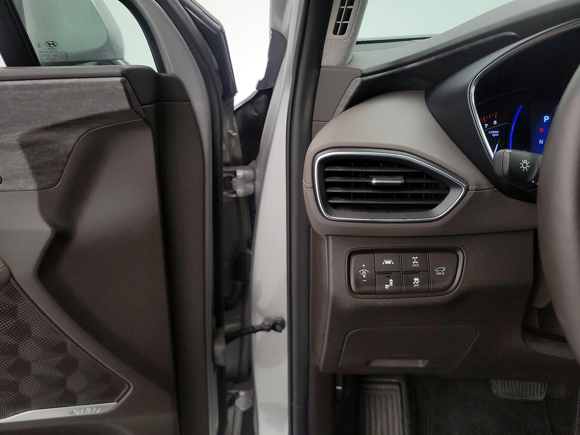 Thumbnail: 2020 Hyundai Santa Fe - 13