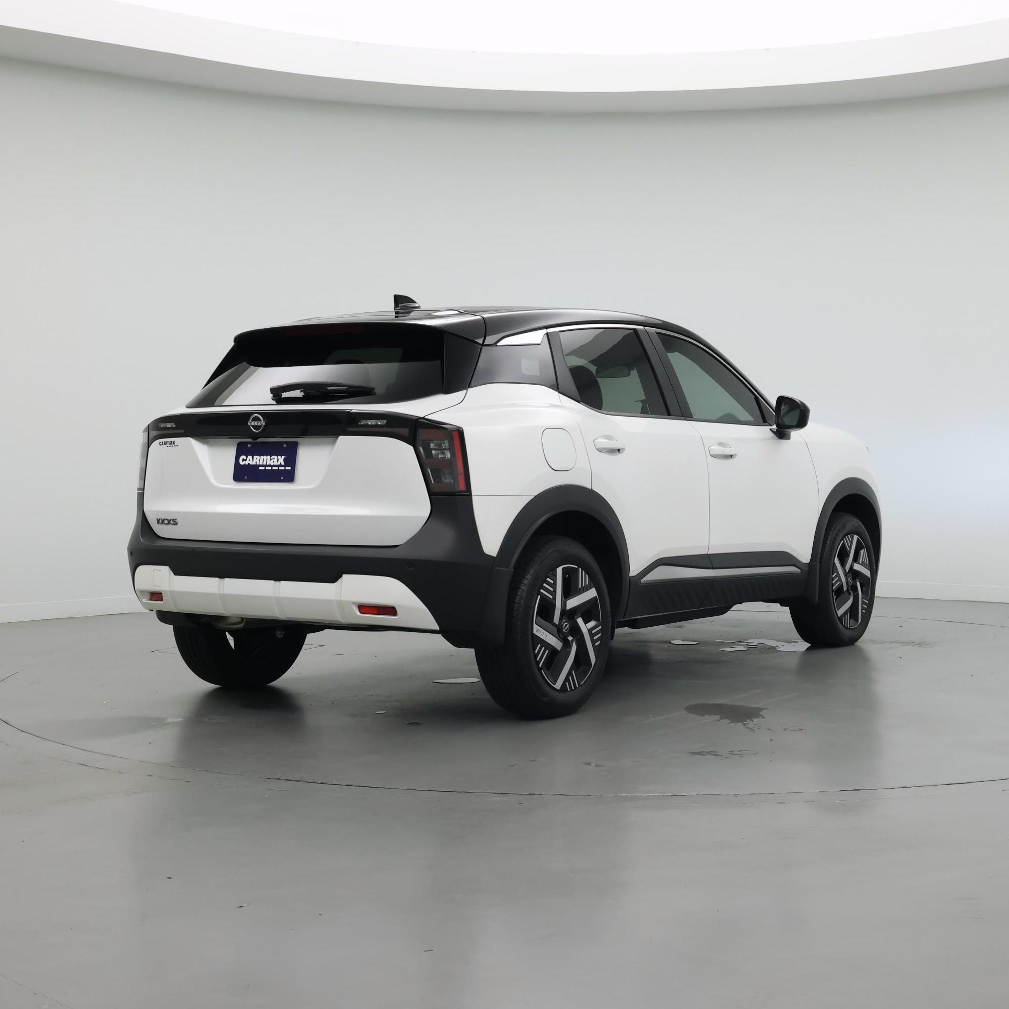 Thumbnail: 2025 Nissan Kicks - 8