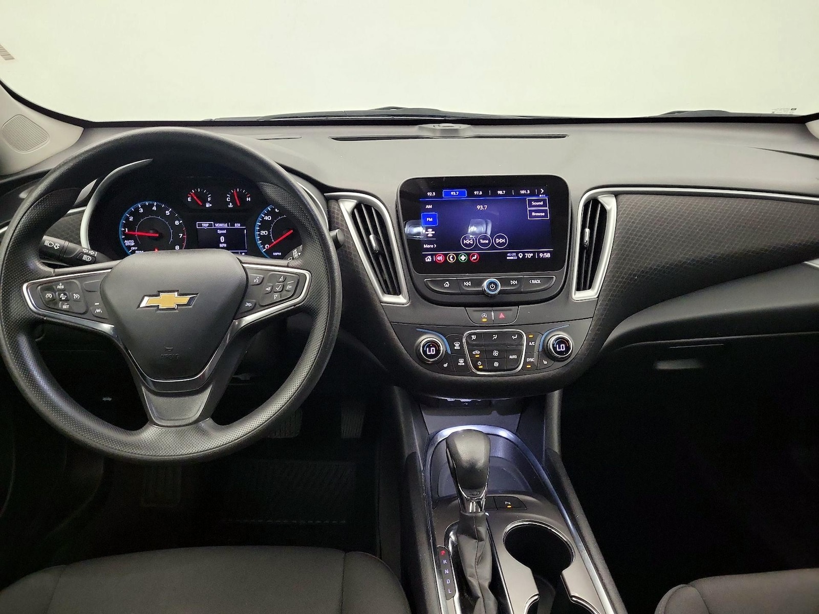 2024 Chevrolet Malibu 1LT - Photo 10