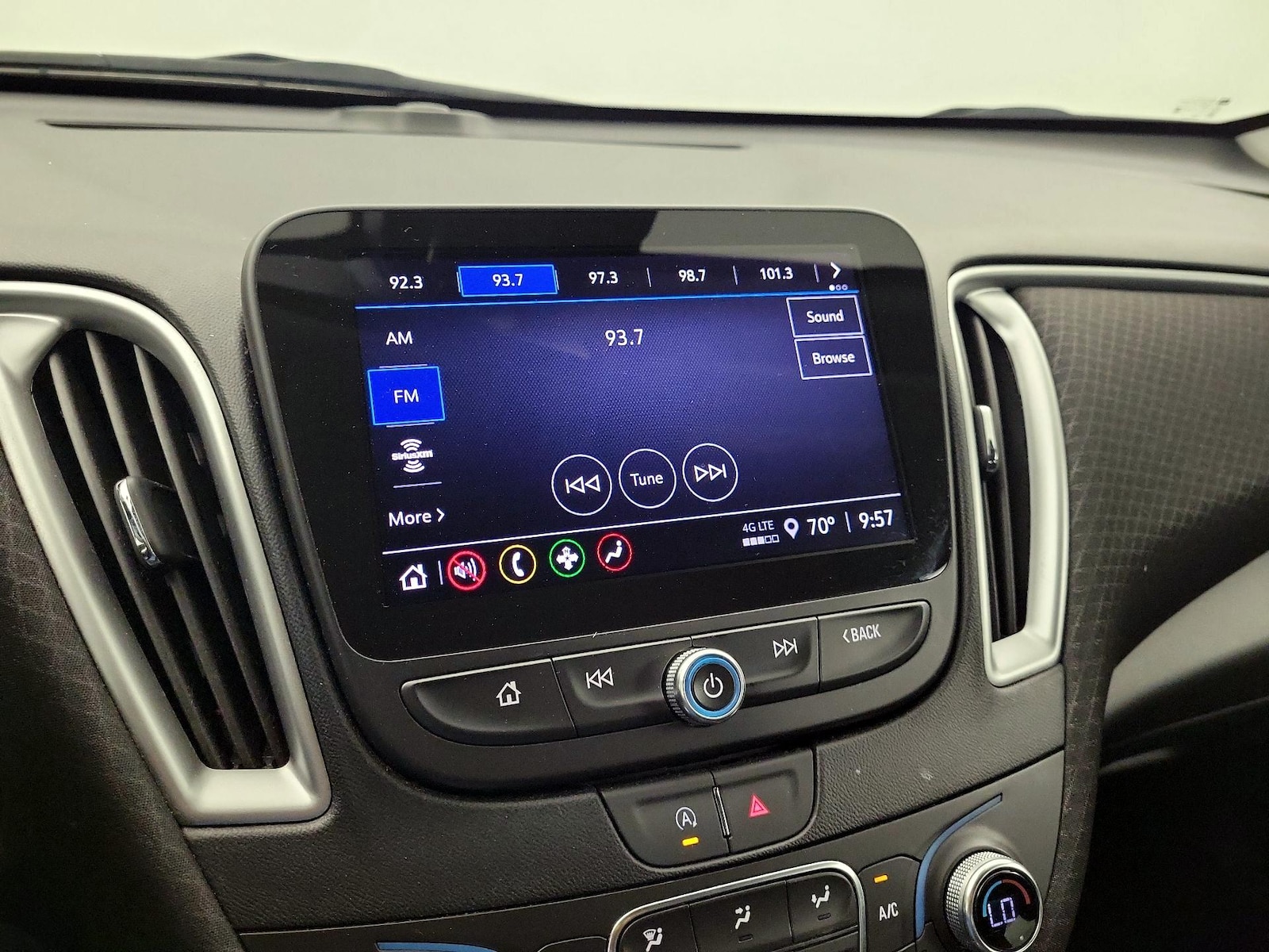 2024 Chevrolet Malibu 1LT - Photo 16