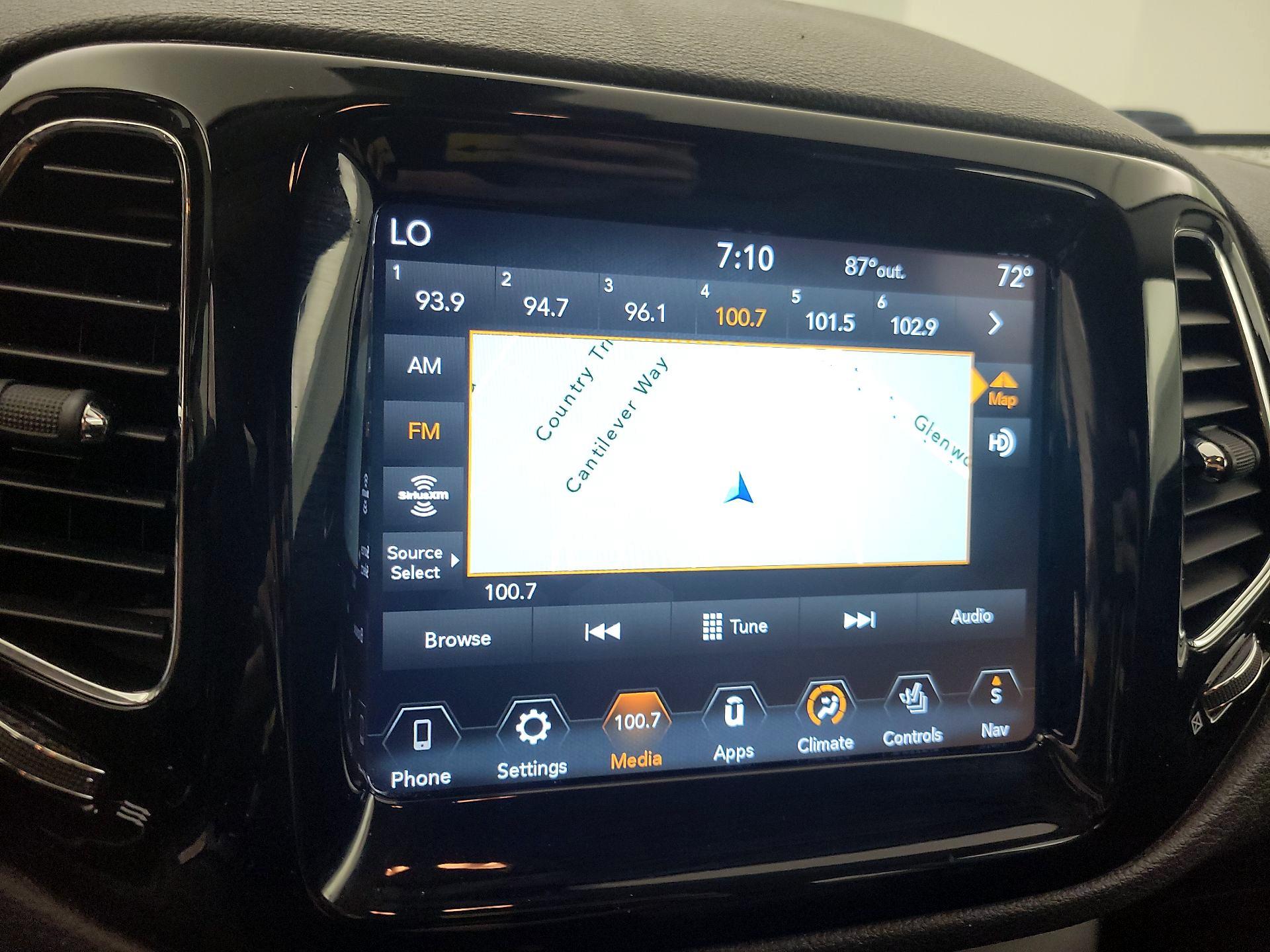 Thumbnail: 2018 Jeep Compass - 14