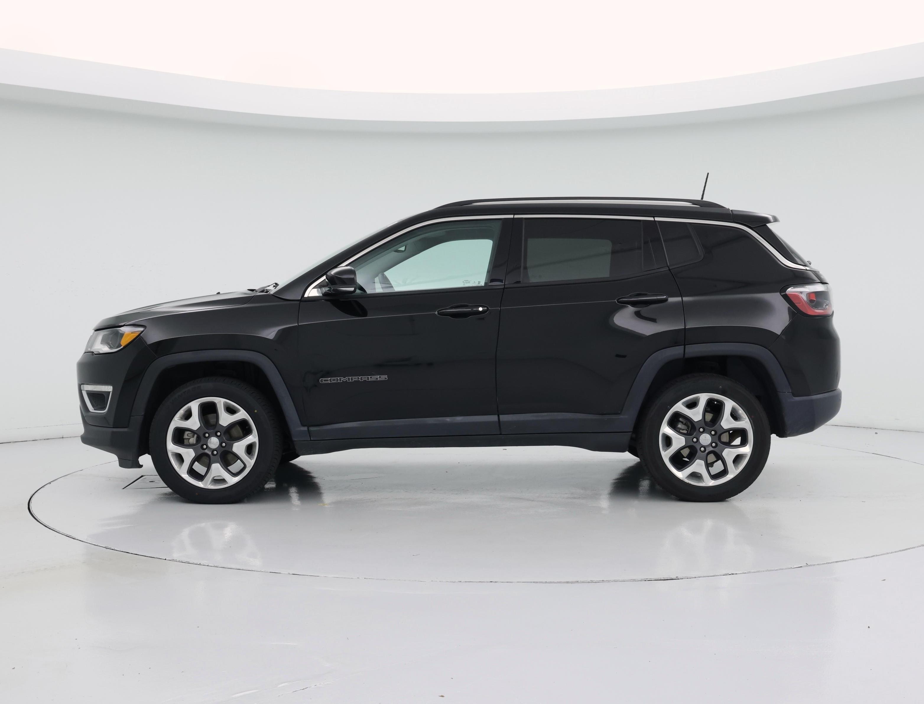 Thumbnail: 2018 Jeep Compass - 3